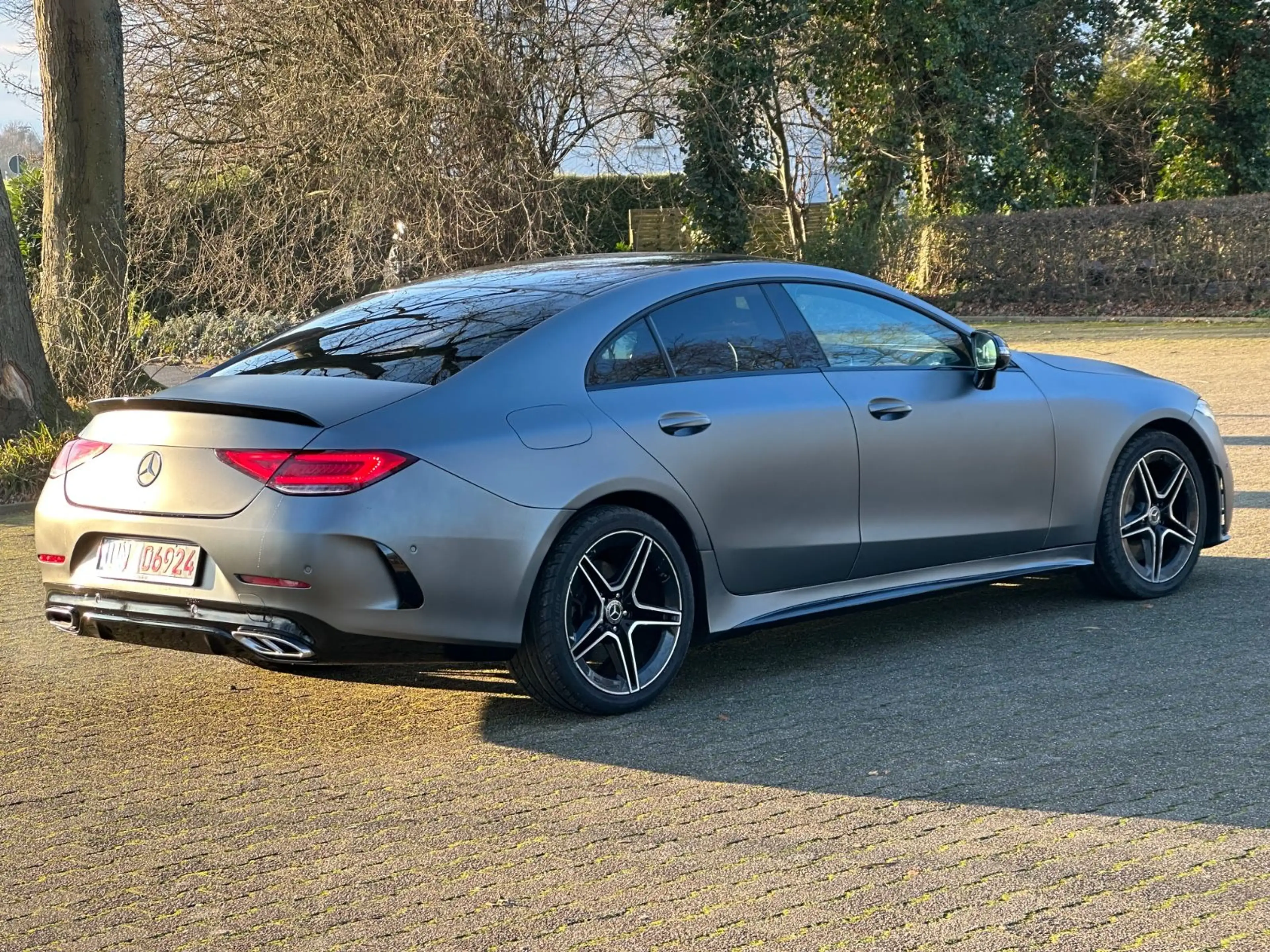 Mercedes-Benz CLS 350 d *4-MATIC*AMG-LINE*360*NIGHT*DISTR* — photo 6