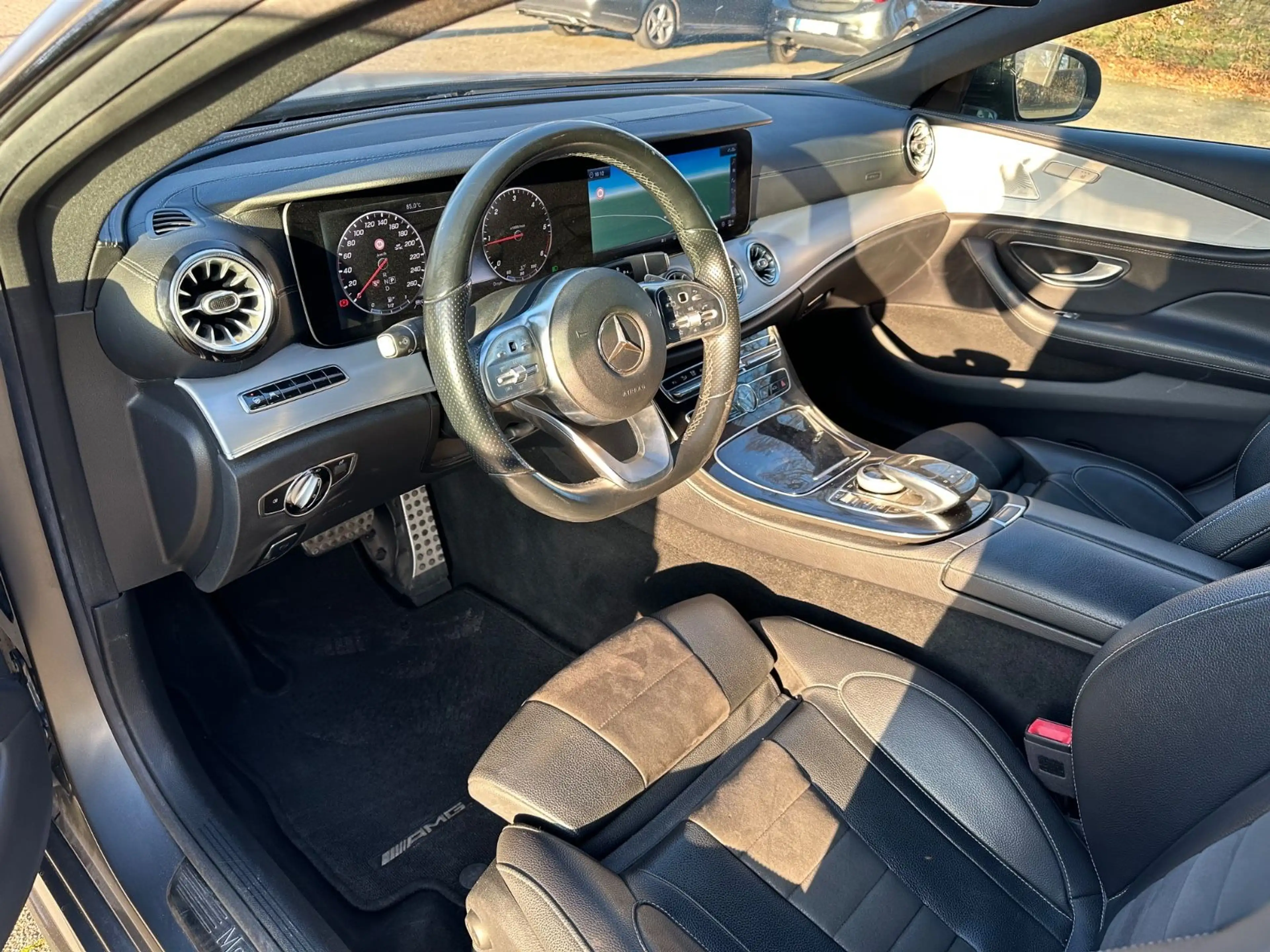 Mercedes-Benz CLS 350 d *4-MATIC*AMG-LINE*360*NIGHT*DISTR* — photo 8