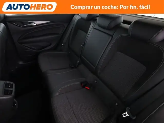 Opel Insignia view 15