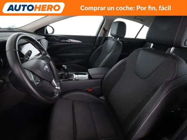Opel Insignia view 11