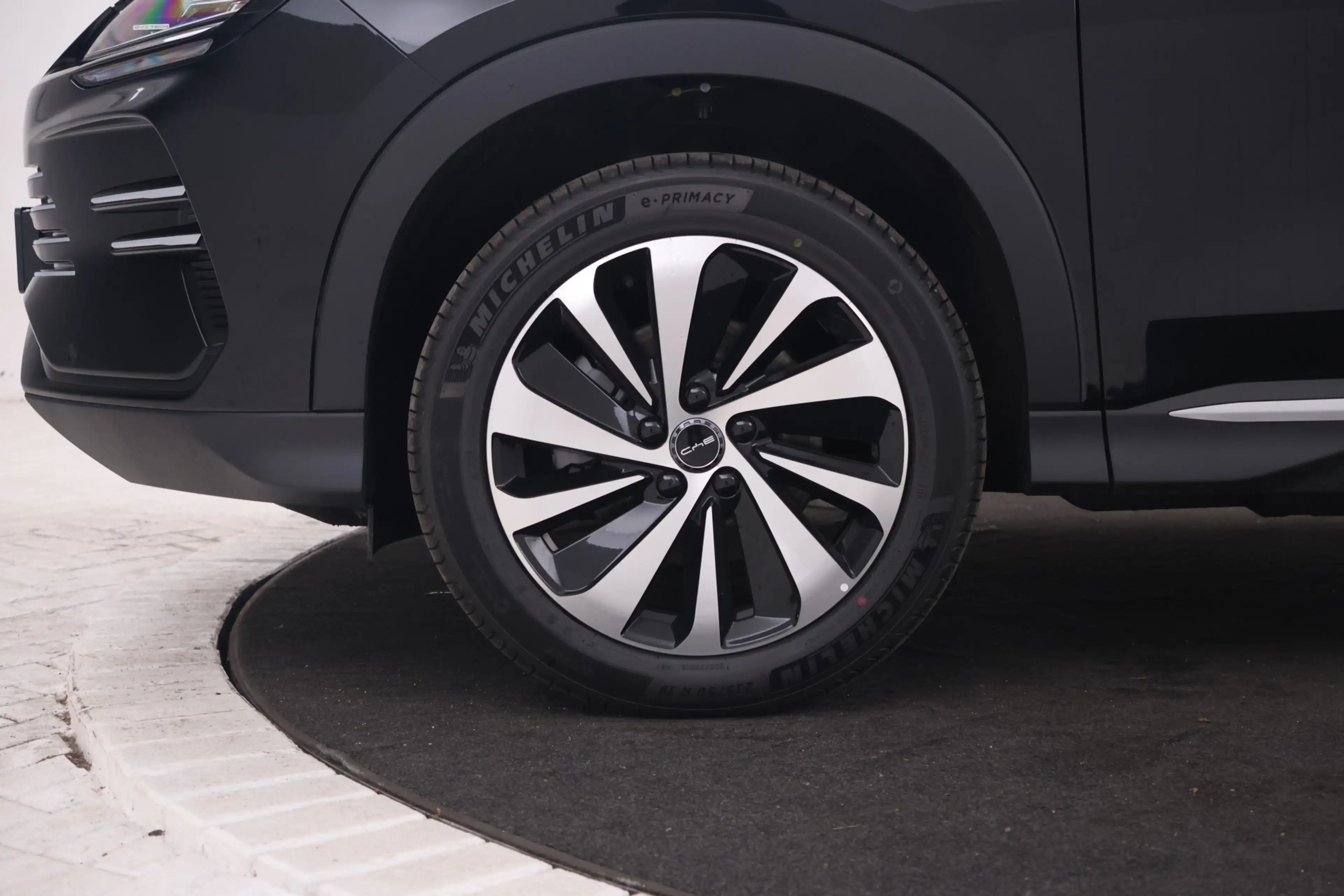 BYD Seal U 1.5 DM-i FWD Boost Plug in hybrid, Bruin int. fabr — photo 9