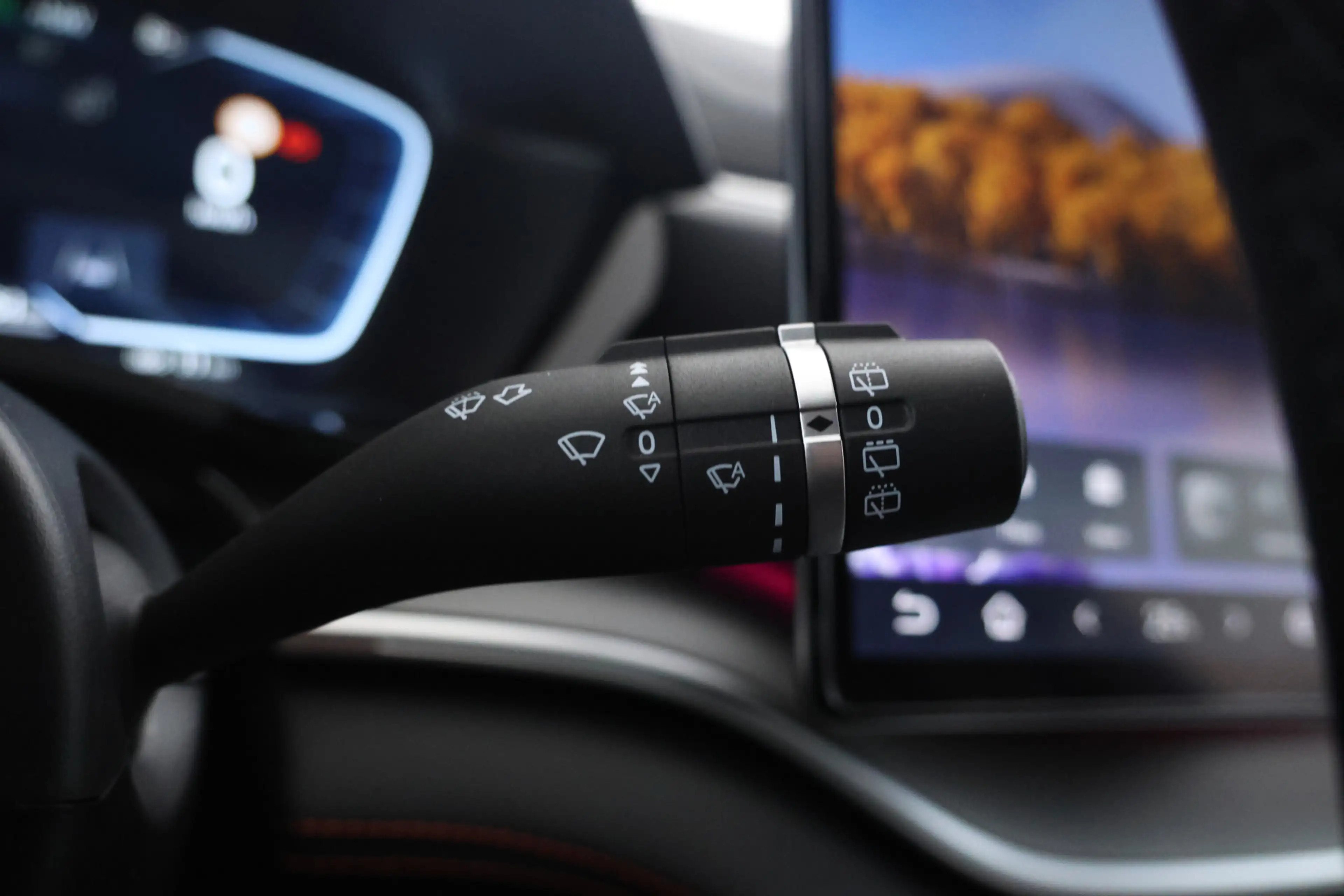 BYD Seal U 1.5 DM-i FWD Boost Plug in hybrid, Bruin int. fabr — photo 28