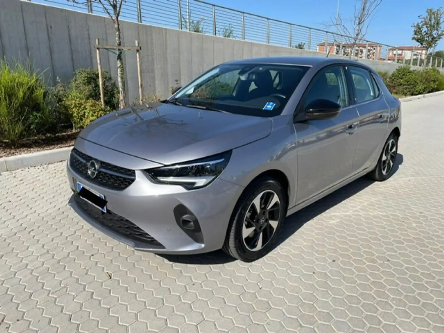 Opel Corsa-e 5 porte Elegance NEOPATENTATI UNICO PROPRIETARIO Grigio - 1