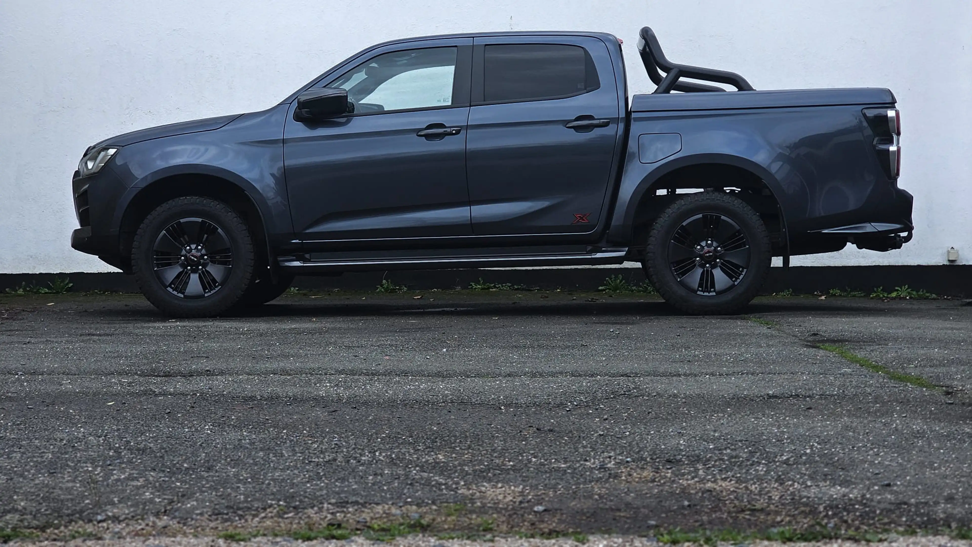 Isuzu D-Max 1.9 **UNIEKE X-SERIES** € 27.264 EX BTW / NETTO — photo 4