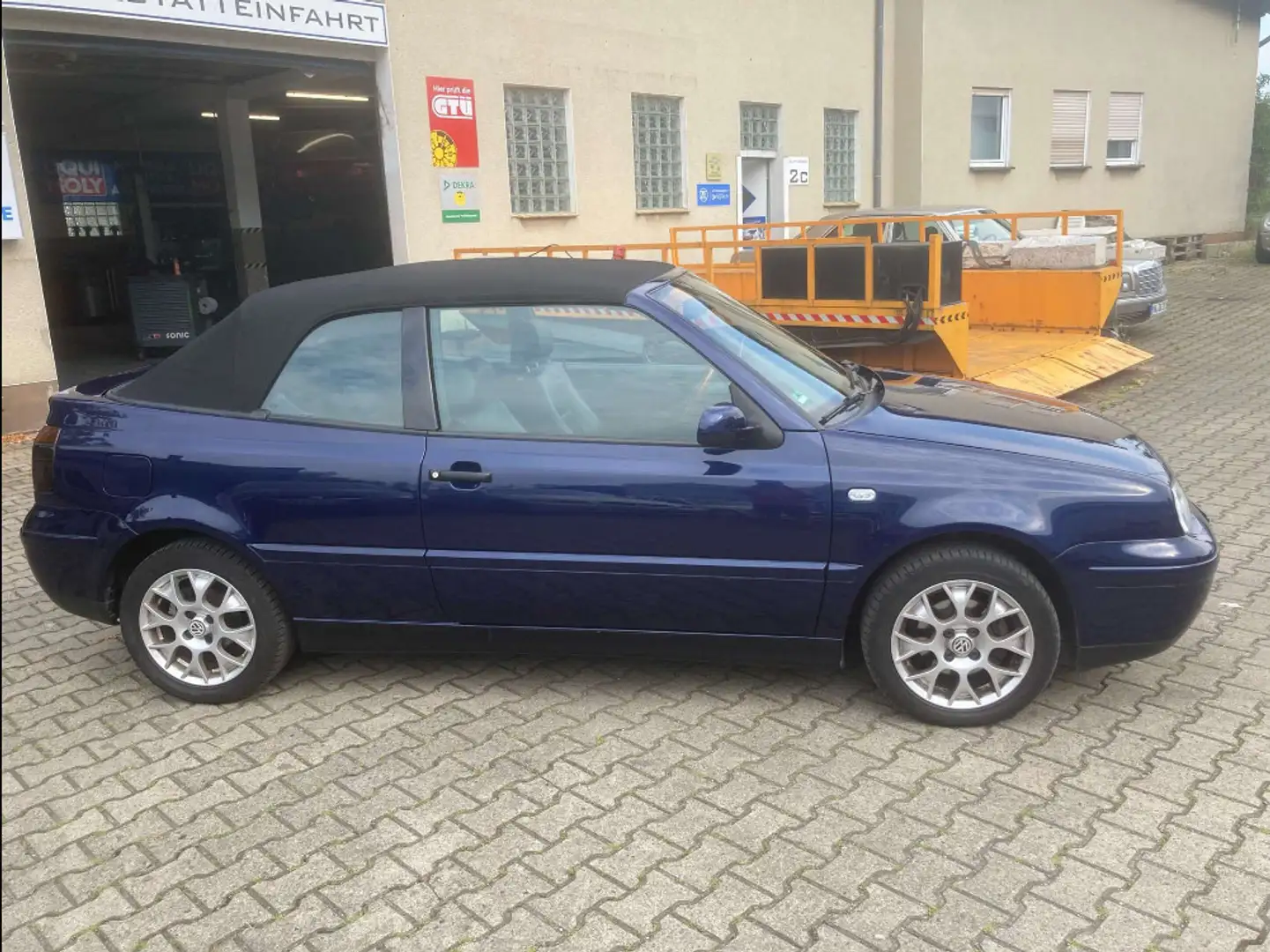 Volkswagen Golf Cabriolet Cabrio 2.0 Comfortline - 2