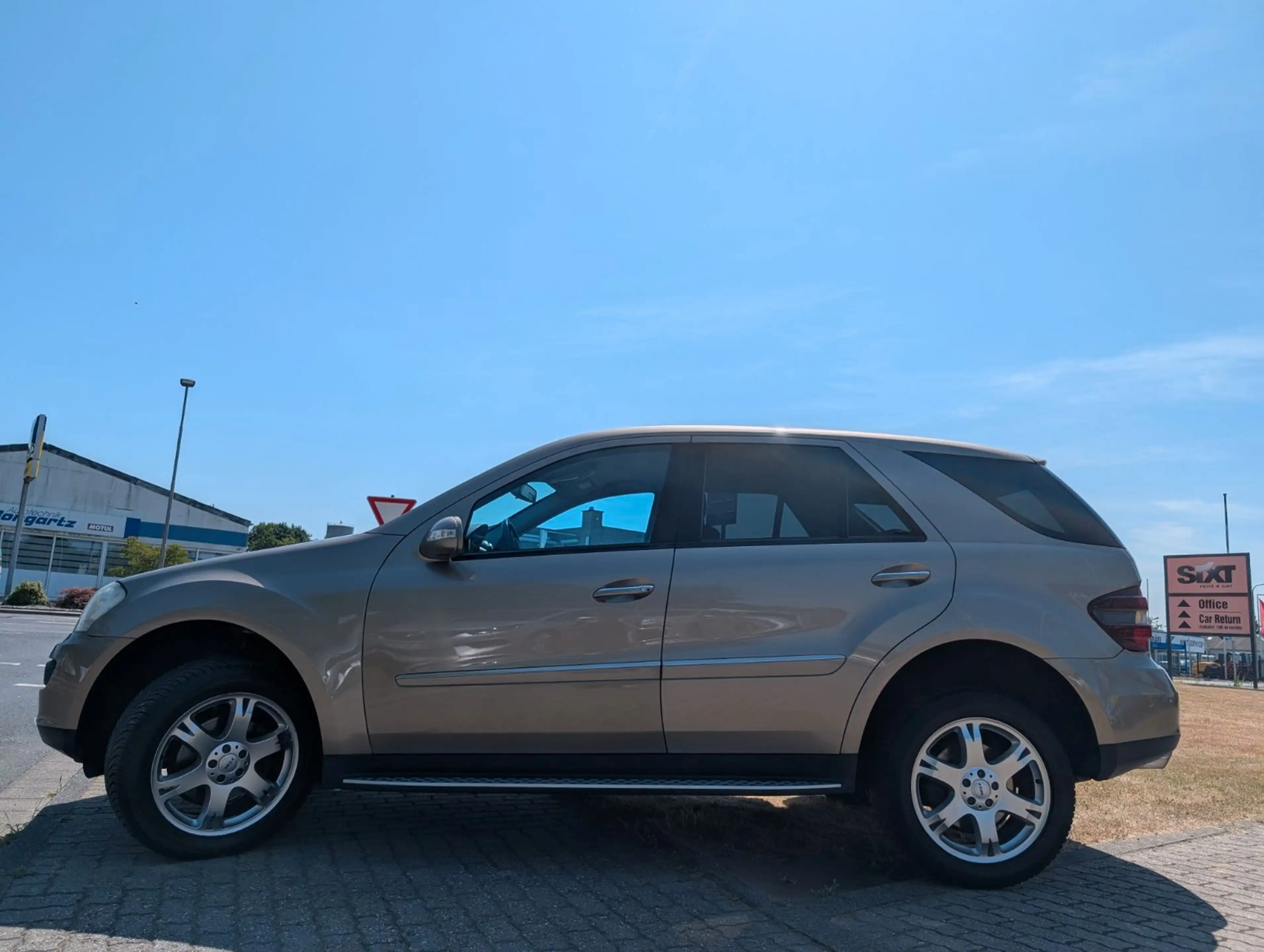 Mercedes-Benz ML 320 CDI 4Matic*XENON*TEILEDER*KAMERA*PDC*SHZ — photo 10