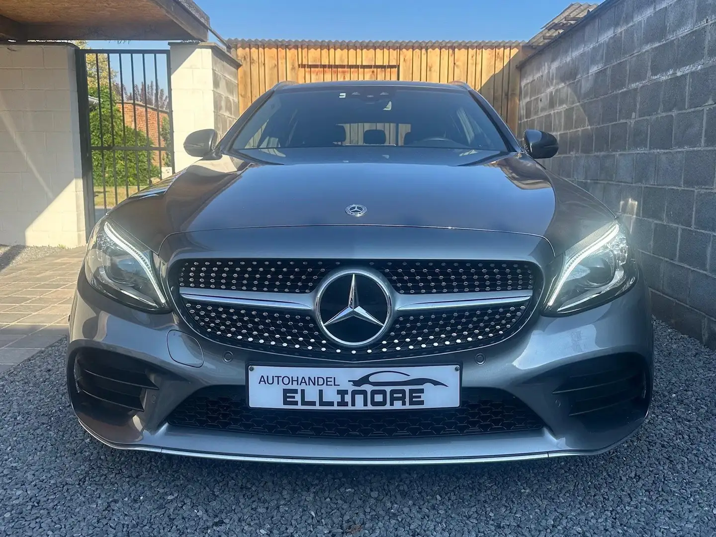 Mercedes-Benz C 180 i 9G-TRONIC AMG Line Led Navi Leder Cam BT Pdc Gris - 2