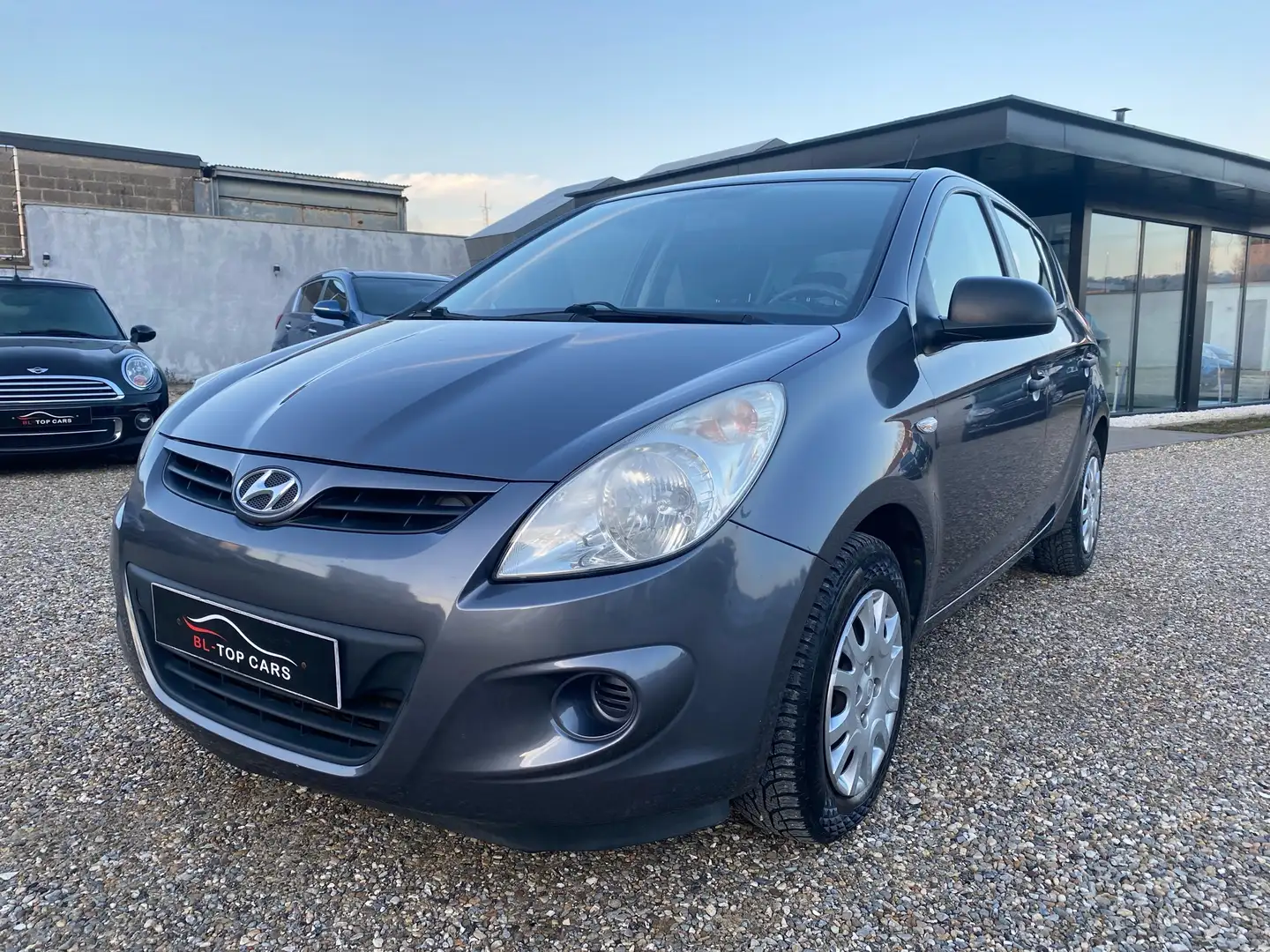 Hyundai i20 1.4 CRDi Comfort Blue FAP Blau - 1