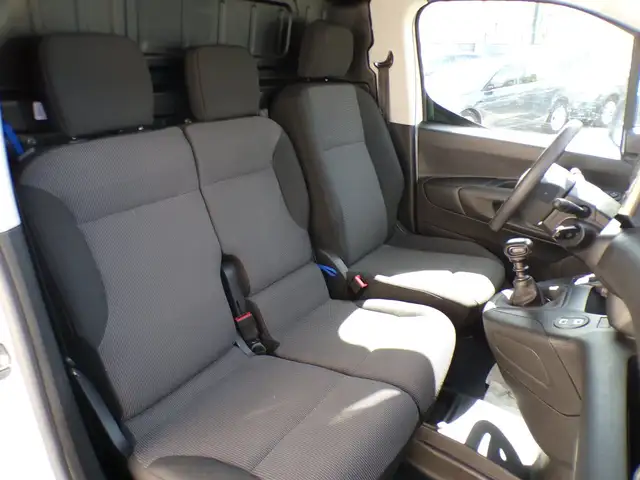 Citroen Berlingo view 16