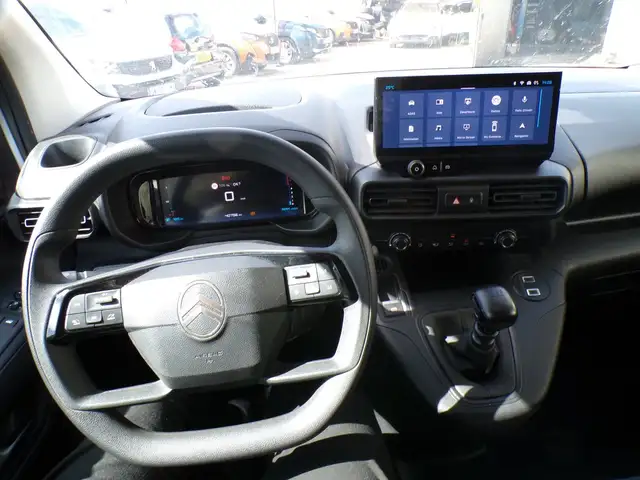 Citroen Berlingo view 20