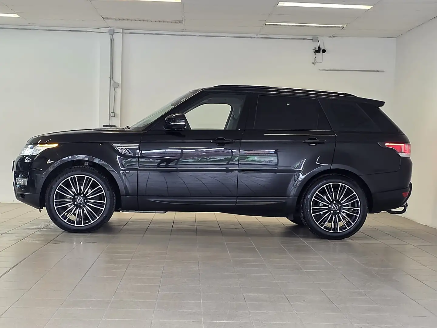 Land Rover Range Rover Sport 7 Sitzer Virtual Cockpit`LUFT`LEDER`NAVI`LED`RF... Schwarz - 2