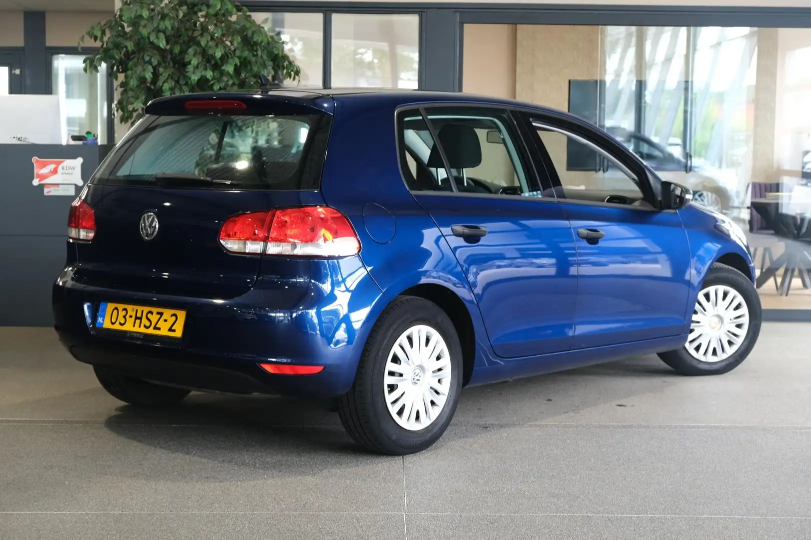 Volkswagen Golf 1.6 Trendline Navi Cruise Climate CV Elek ramen Bleu - 2