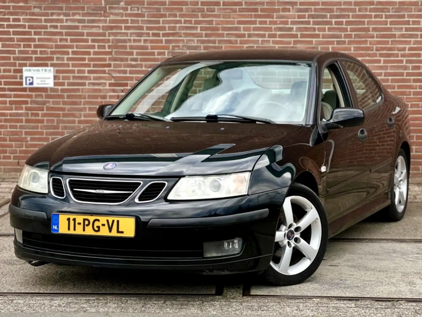 Saab 9-3 Sport Sedan 1.8 Optic |Leder |Airco |Nieuwe APK Czarny - 1