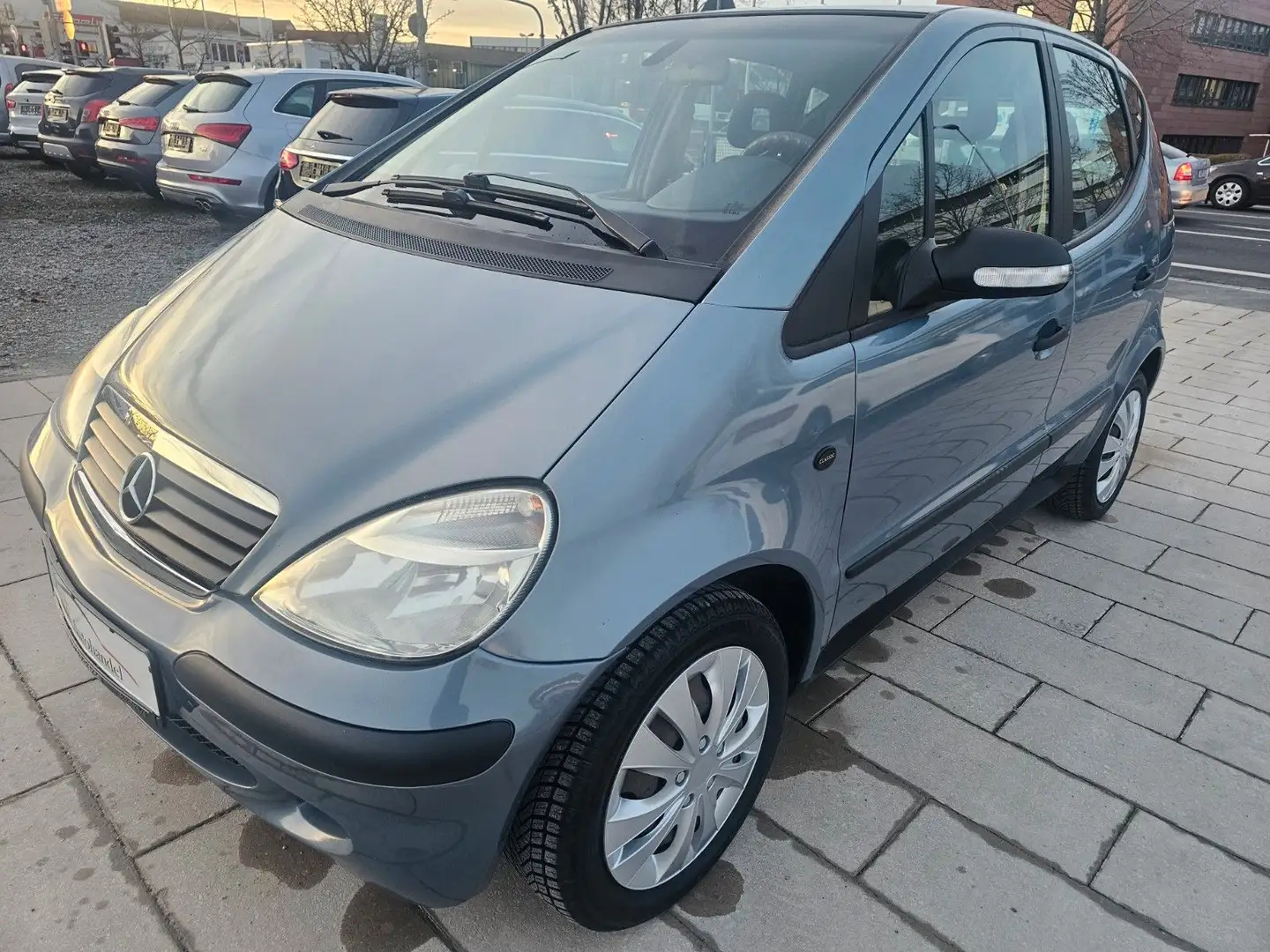 Mercedes-Benz A 140 CLASSIC Klima Tuv/Au Neu!!! Neu Reifen!!! Bleu - 1