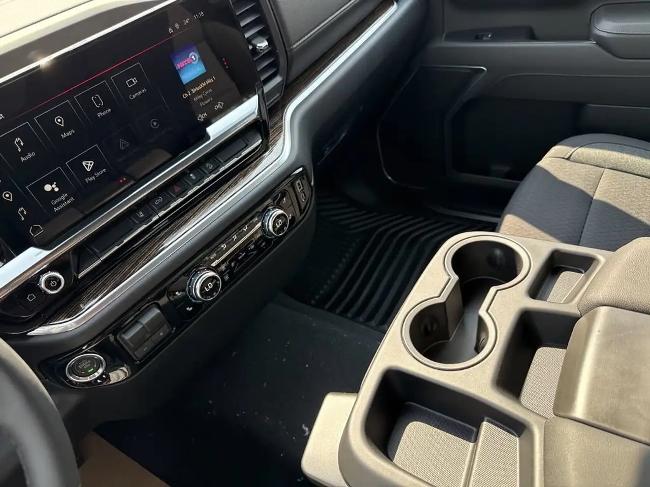 GMC Sierra 2500HD снимка GMC Sierra 2500HD