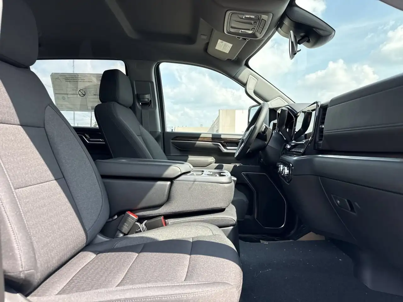 GMC Sierra 2500HD снимка GMC Sierra 2500HD