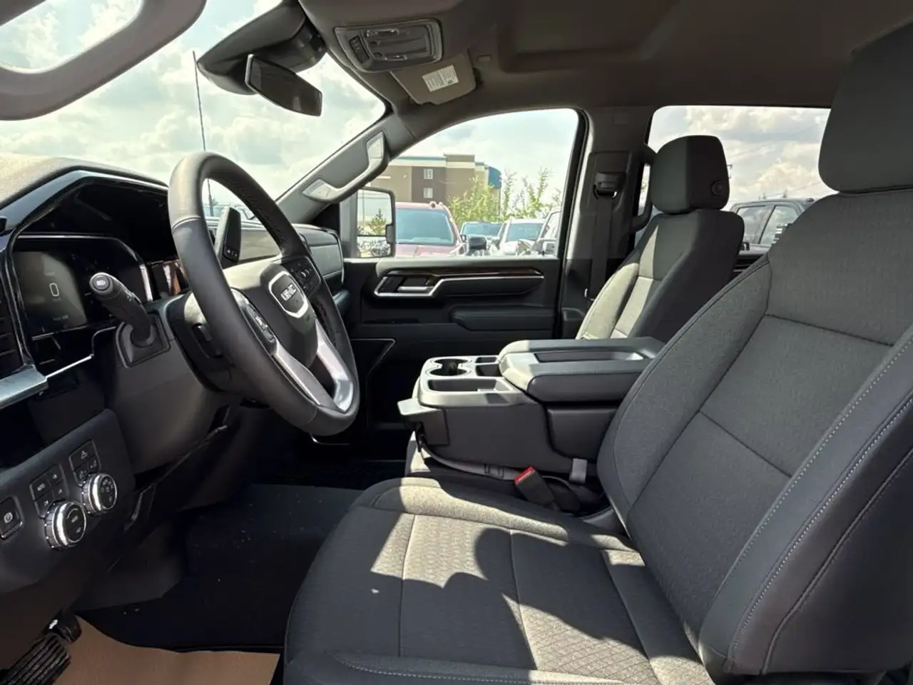 GMC Sierra 2500HD снимка GMC Sierra 2500HD