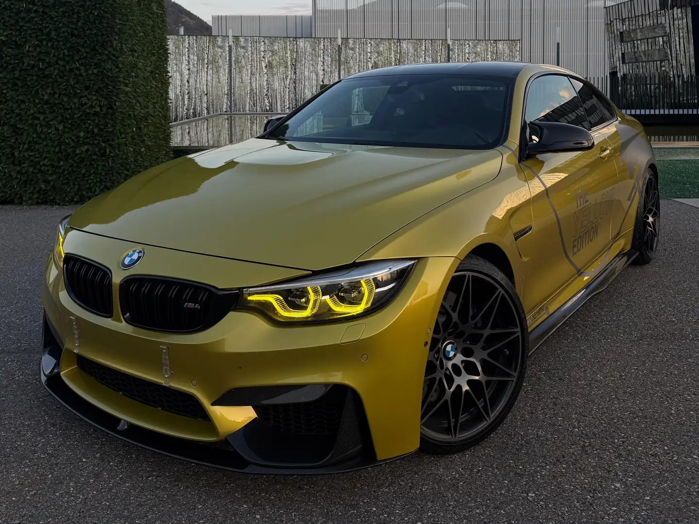 BMW M4 M4 Competition Gold - 2
