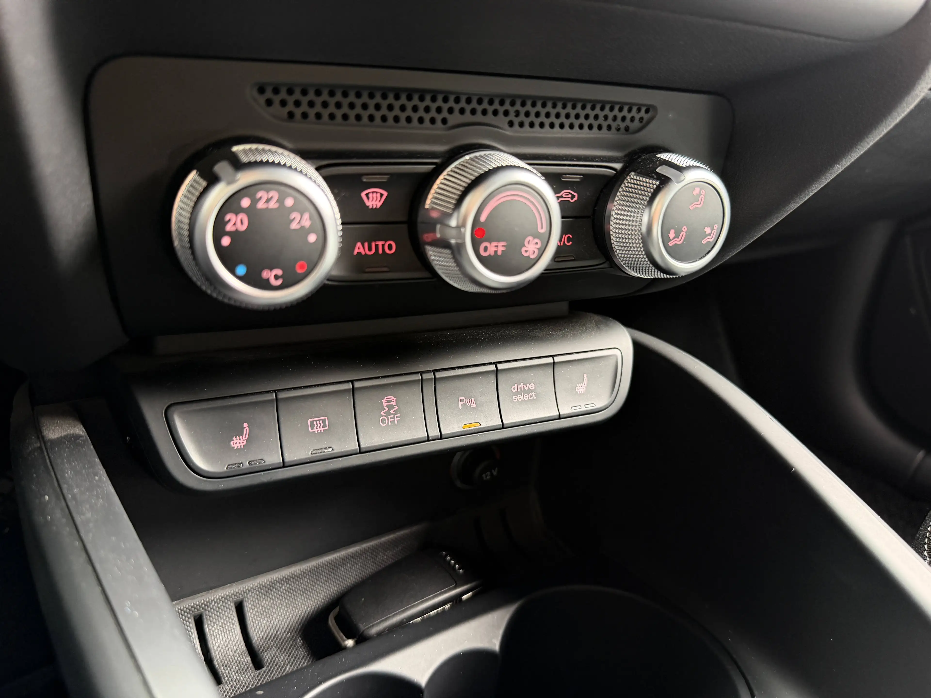 Audi A1 Sportback S line Sport Xenon 2. Hand TOP — photo 8