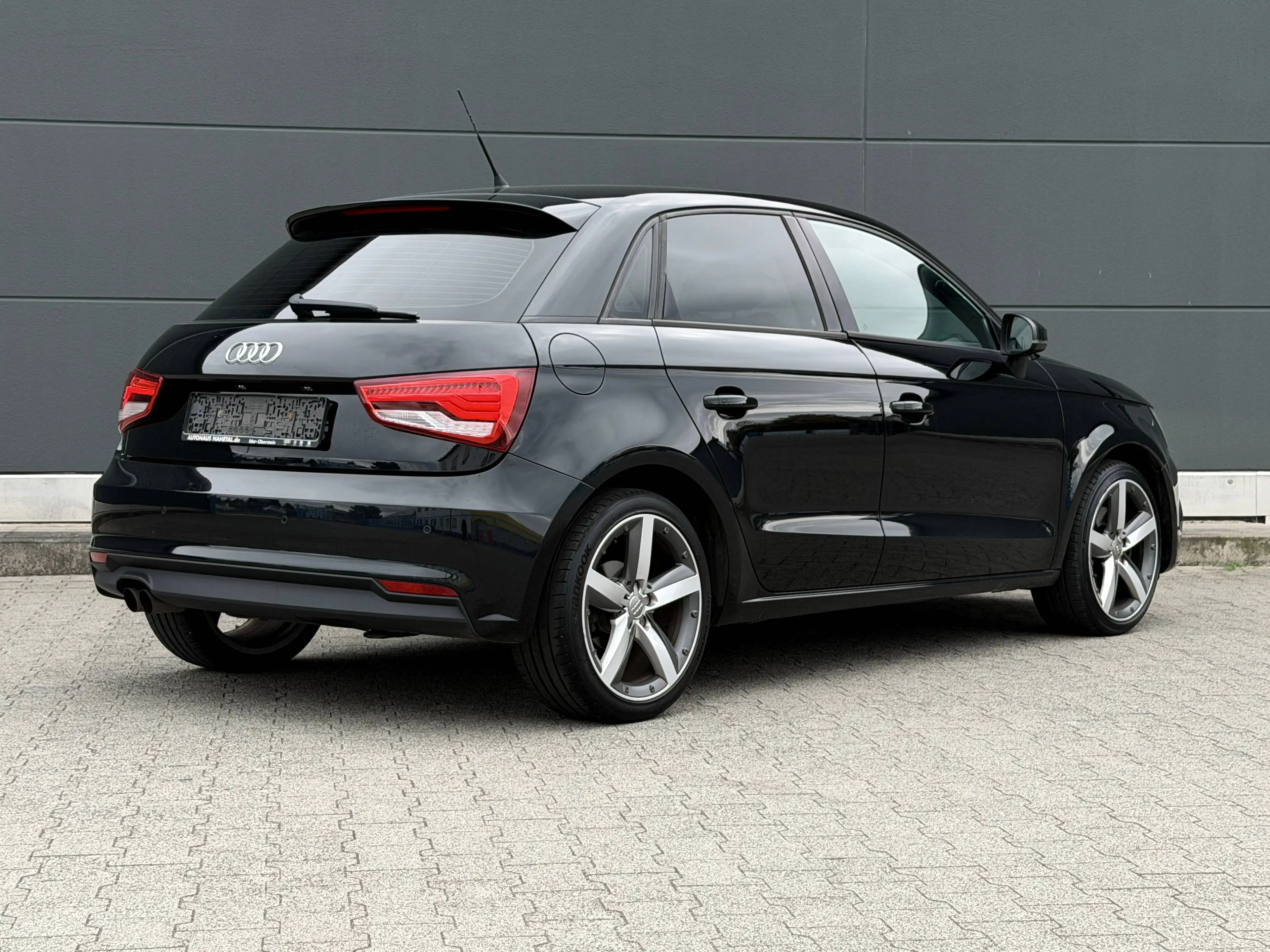 Audi A1 Sportback S line Sport Xenon 2. Hand TOP — photo 10