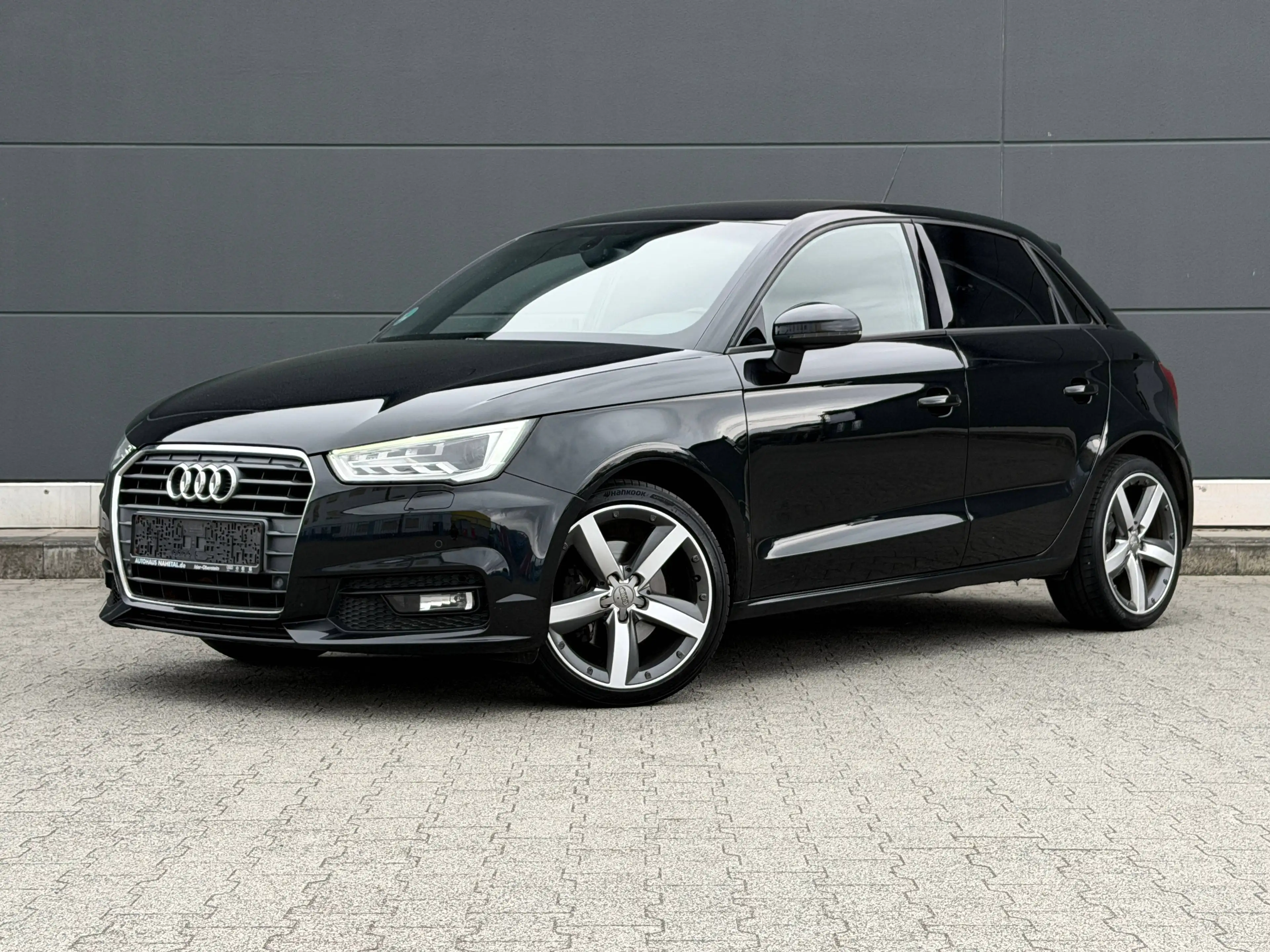 Audi A1 Sportback S line Sport Xenon 2. Hand TOP