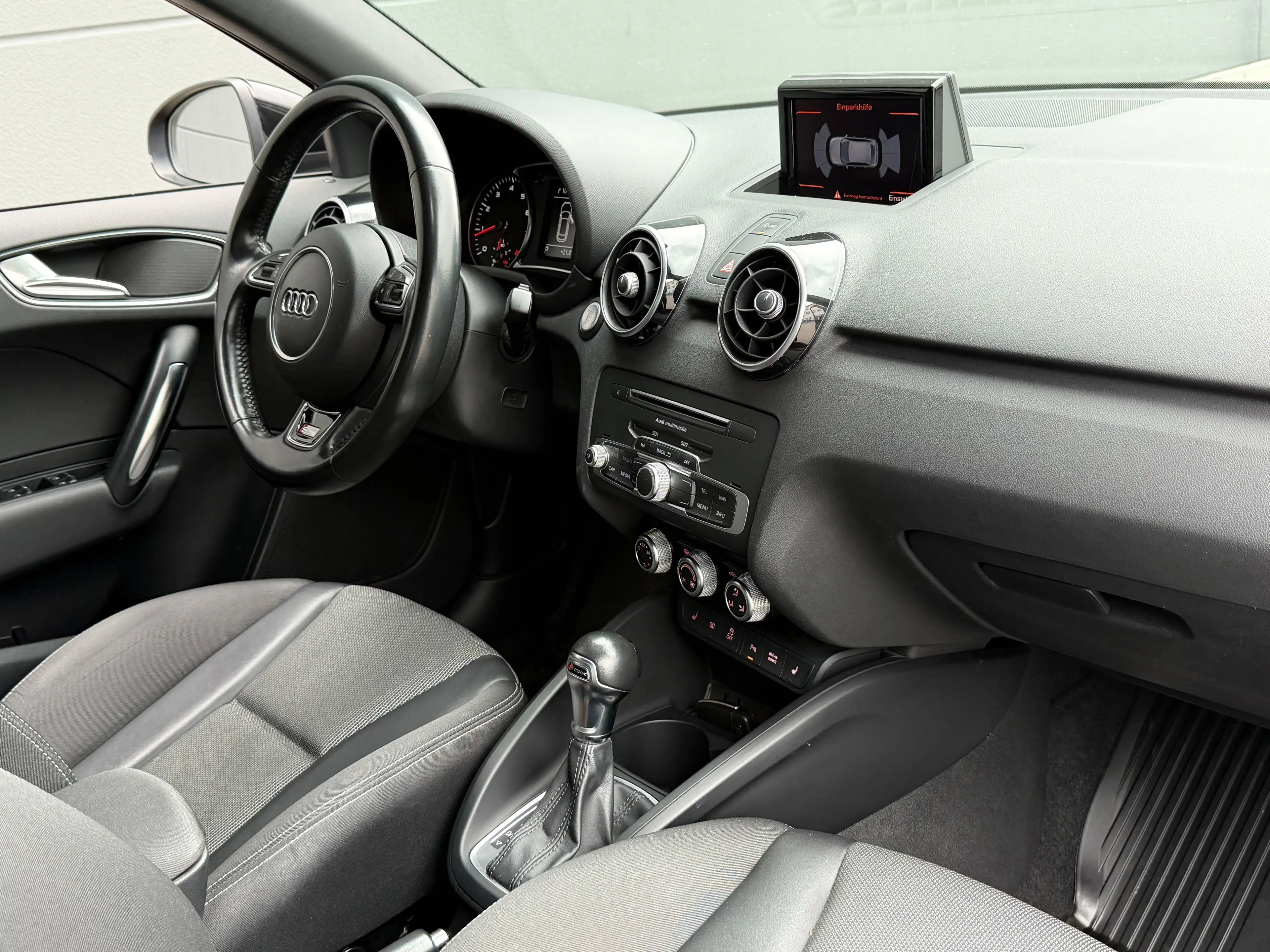 Audi A1 Sportback S line Sport Xenon 2. Hand TOP — photo 12