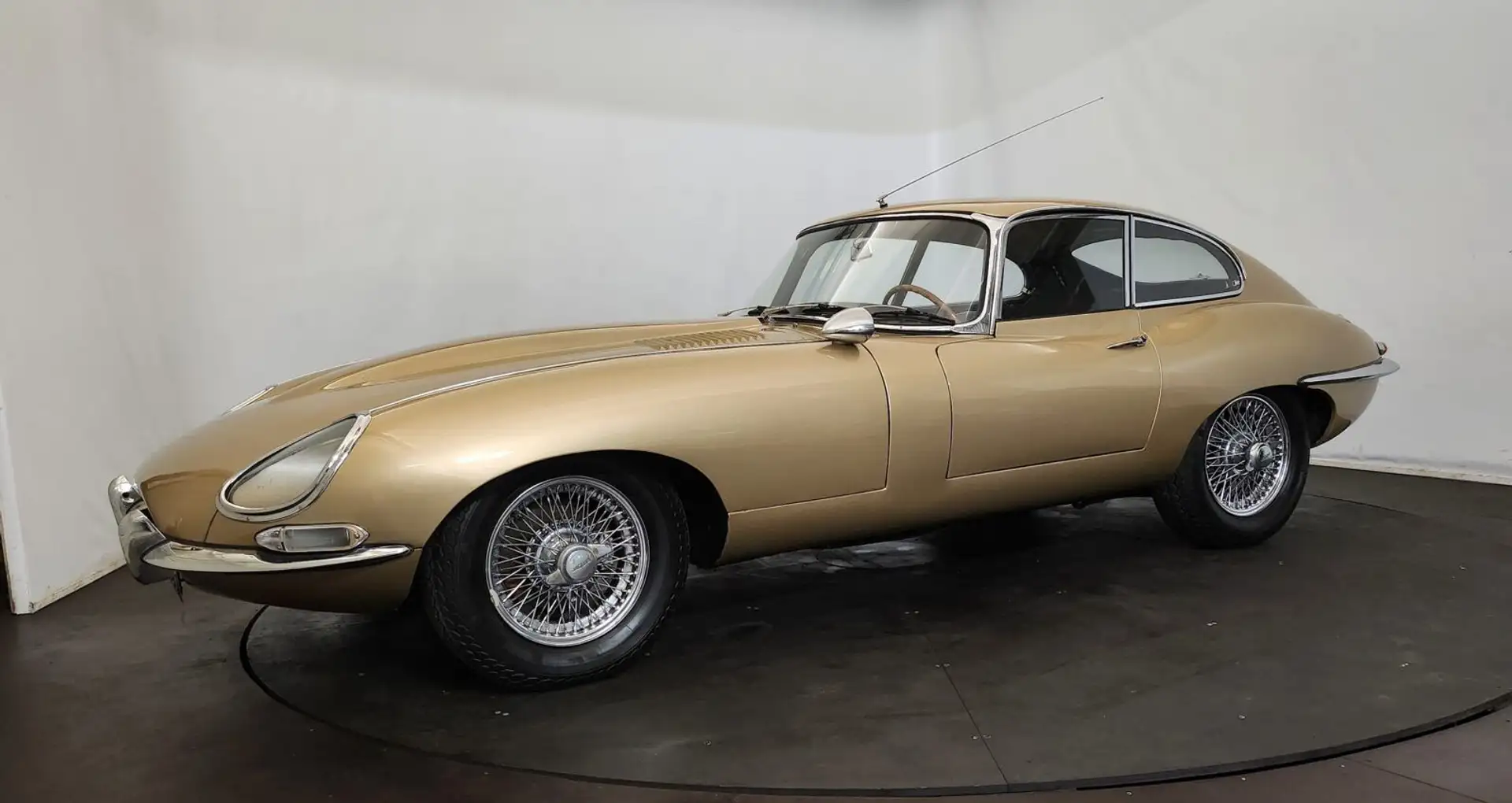 Jaguar E-Type Type E coupé - 2