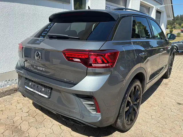 Volkswagen T-Roc view 6
