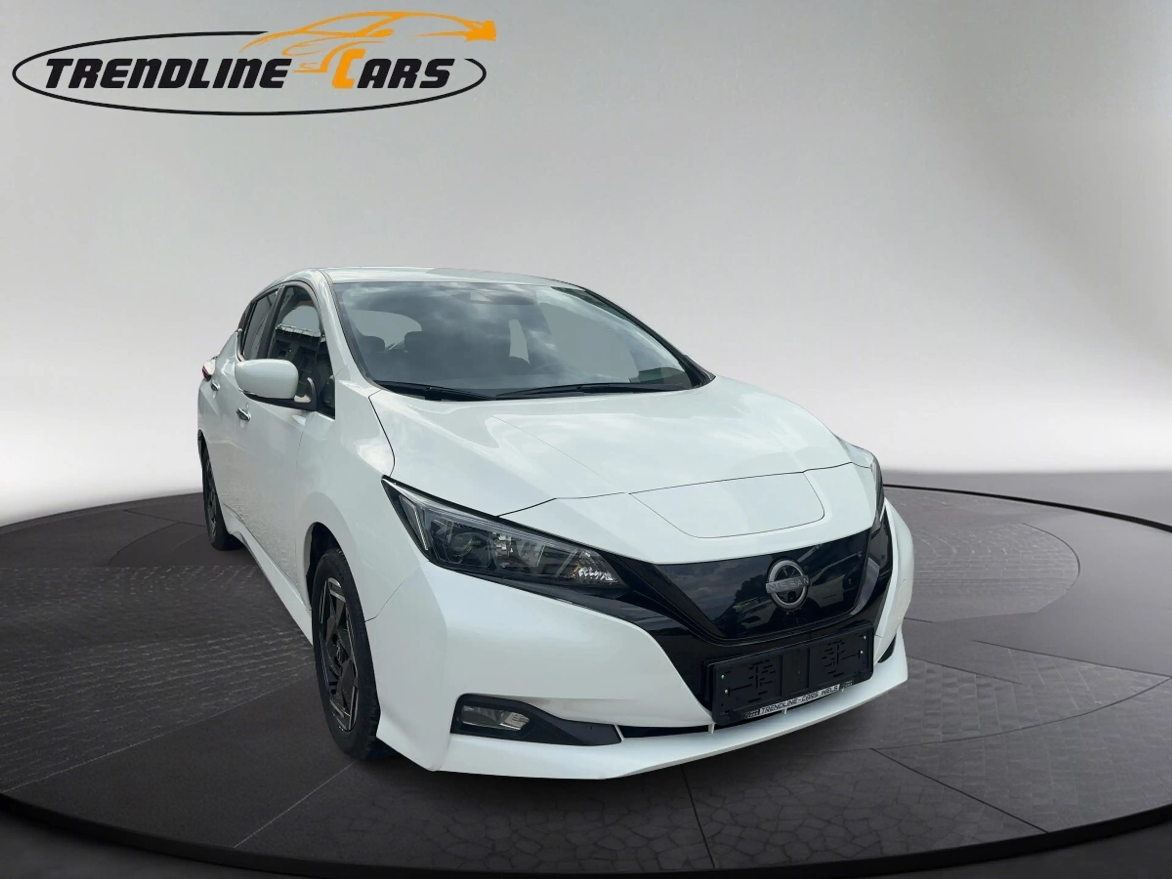 Nissan Leaf 39kWh Acenta — photo 2