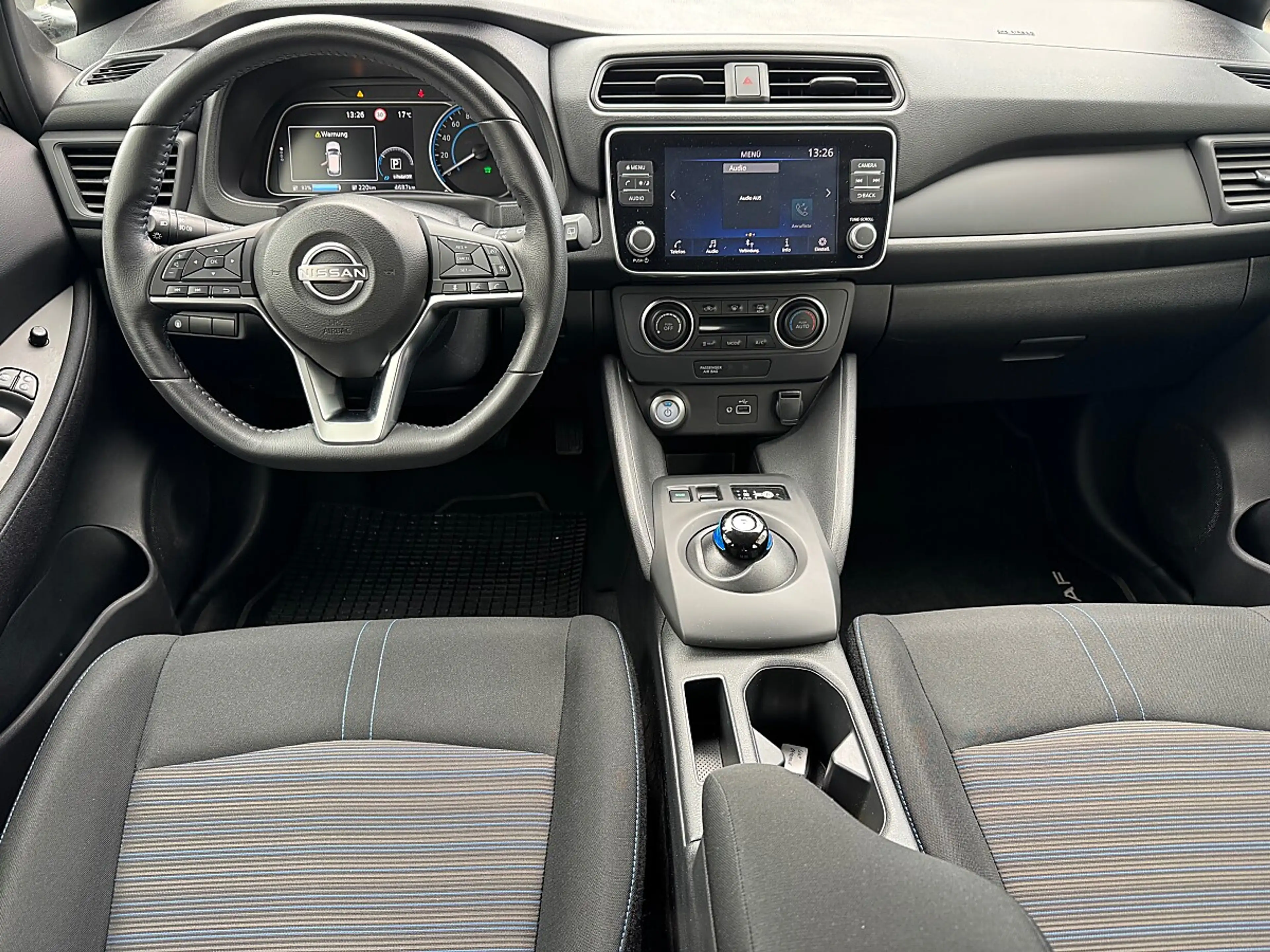 Nissan Leaf 39kWh Acenta — photo 11