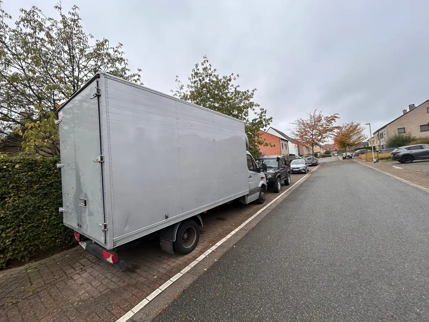 Mercedes-Benz T1 20m3 srebrna - 2