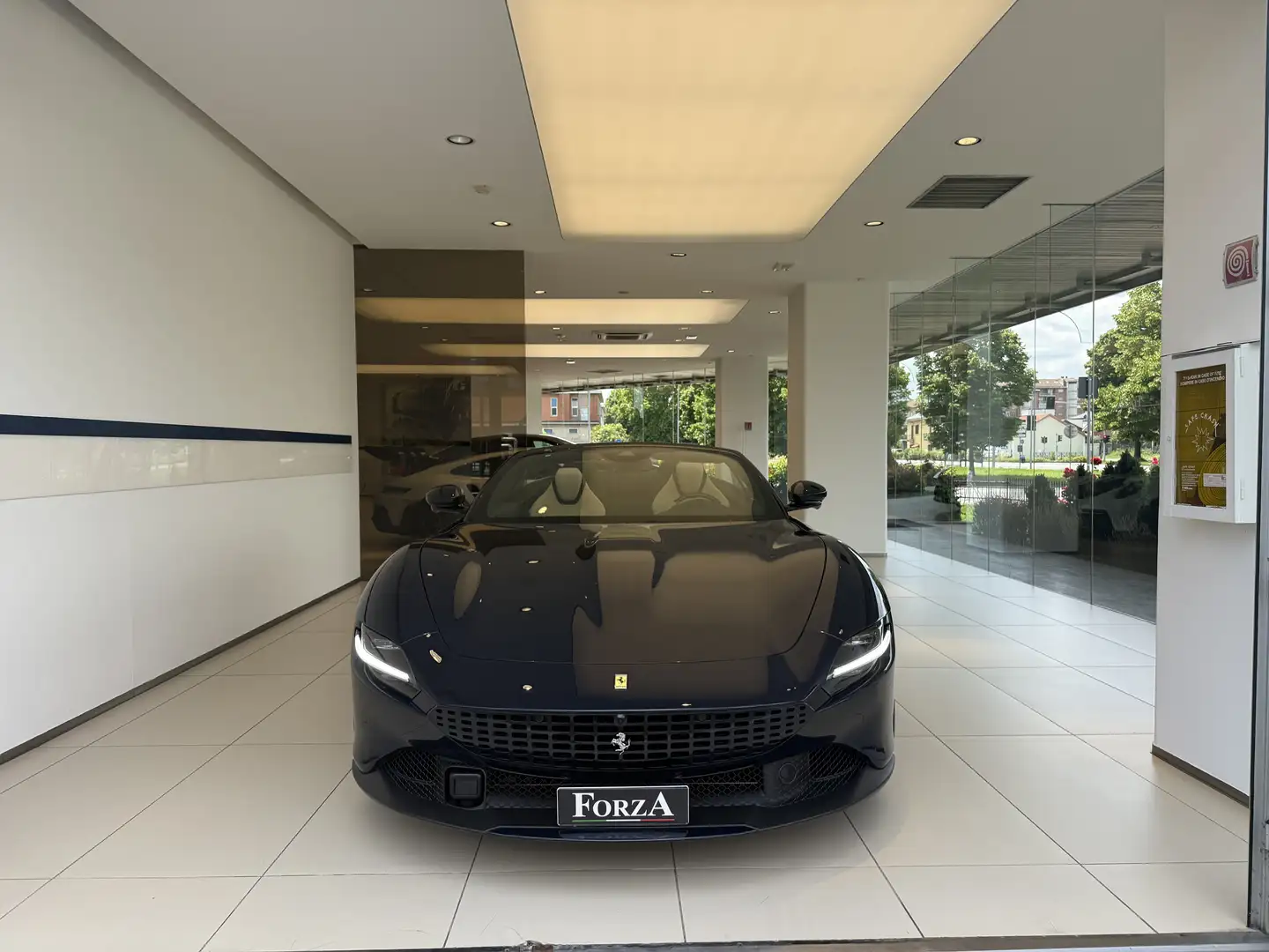 Ferrari Roma Roma Spider 3.9 F1 DCT Kék - 2