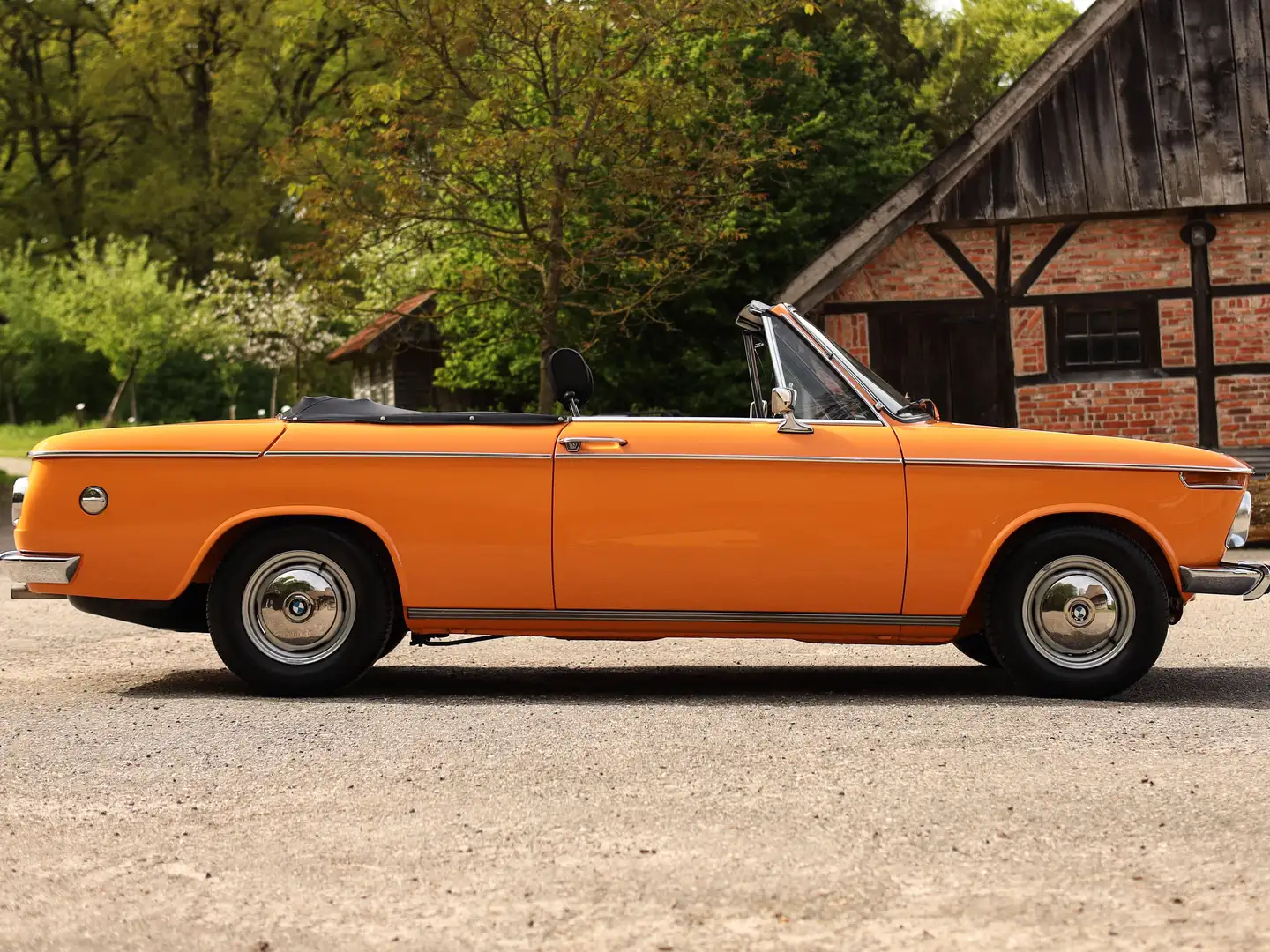 BMW 2002 2002 1600 Cabriolet/Convertible Oranje - 2