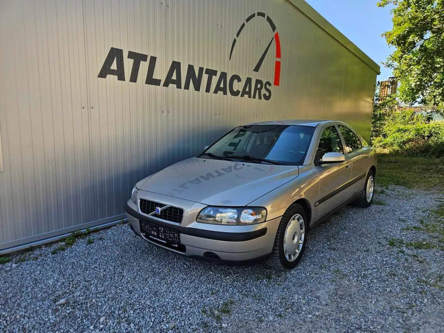 Volvo S60 Black Edition 2,4D Gris - 1