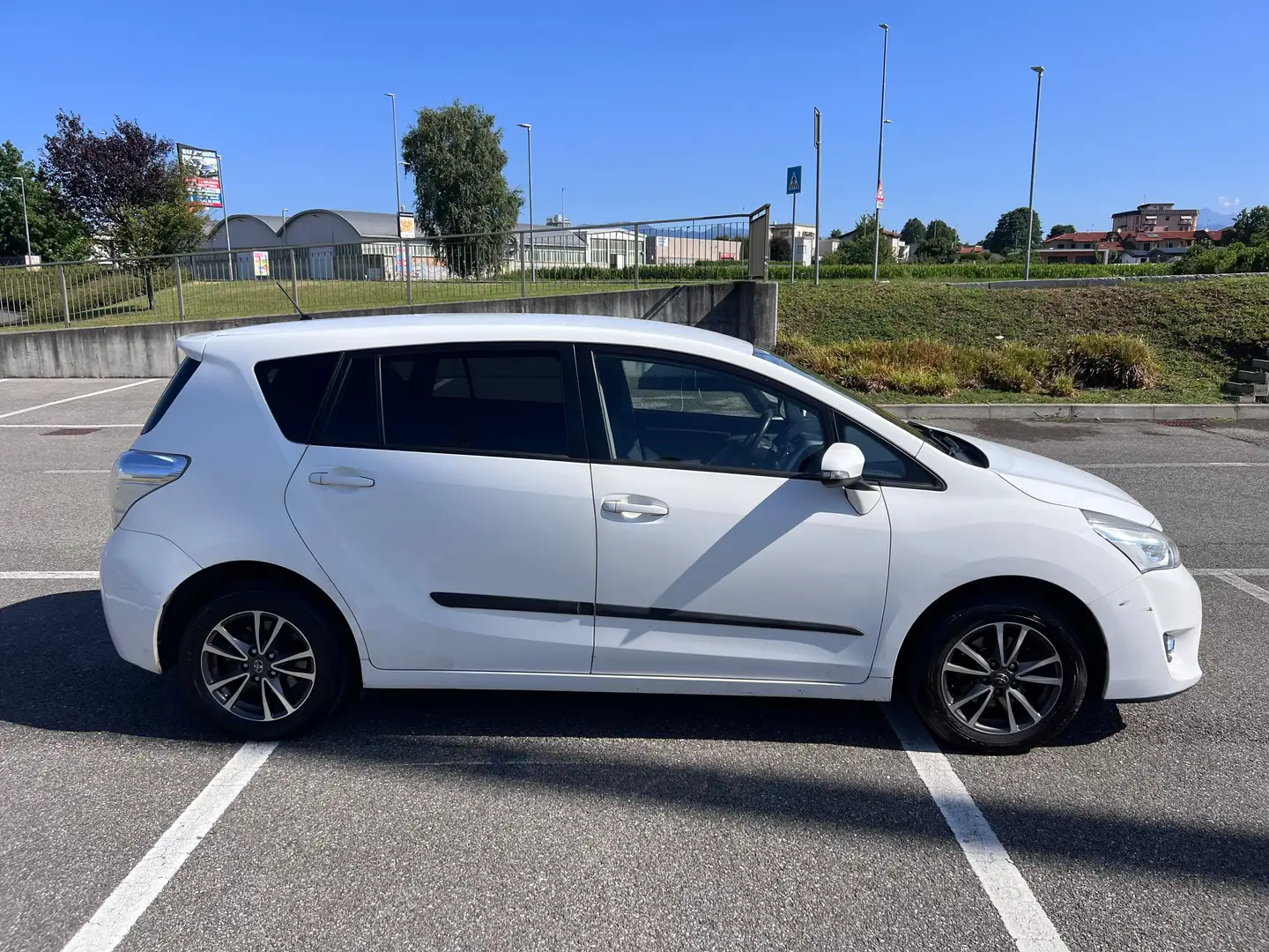 Toyota Verso Verso 1.6 7 posti Bianco - 2