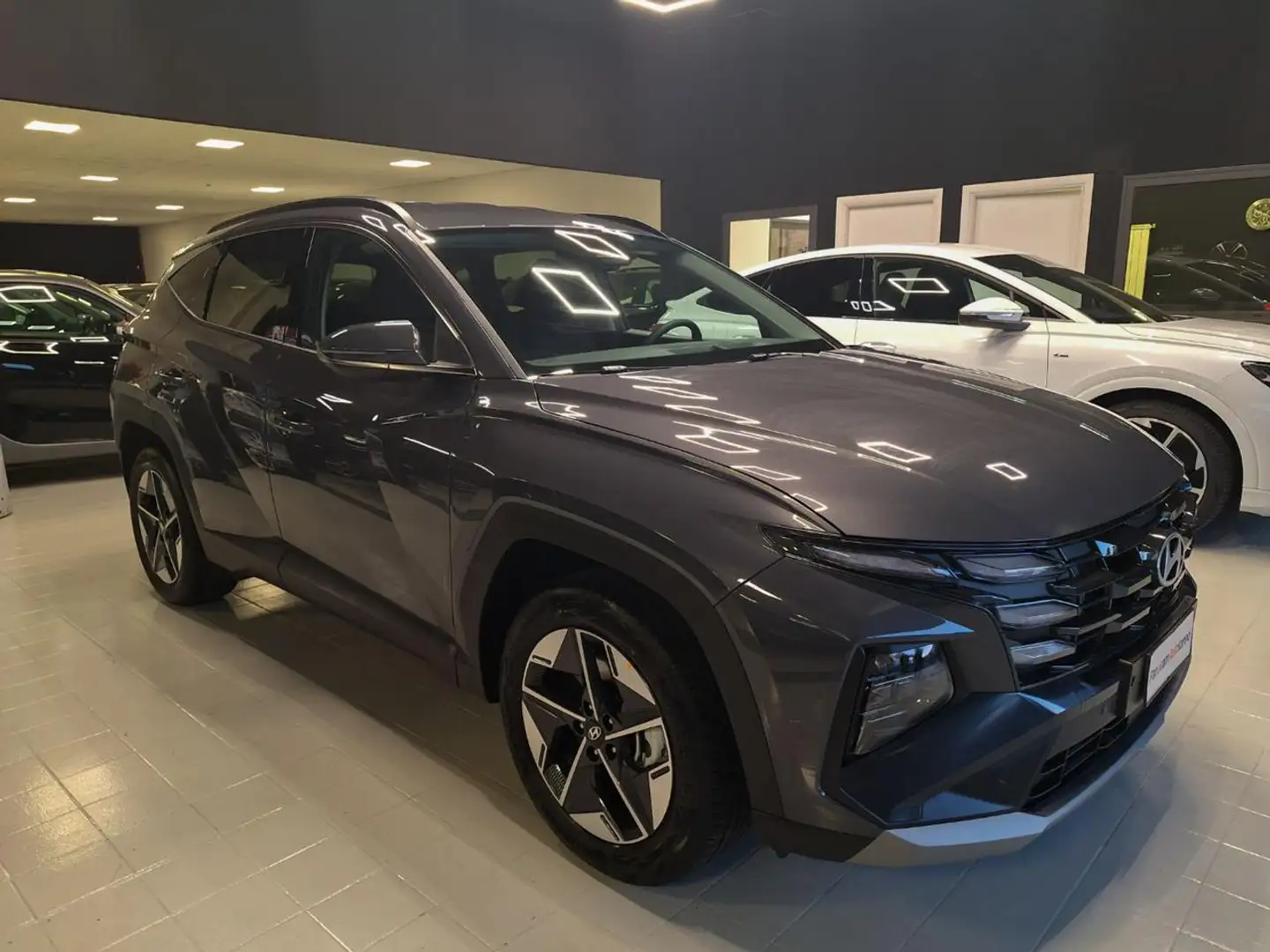 Hyundai TUCSON 1.6 CRDI 48V DCT Business Km0 Nero - 2