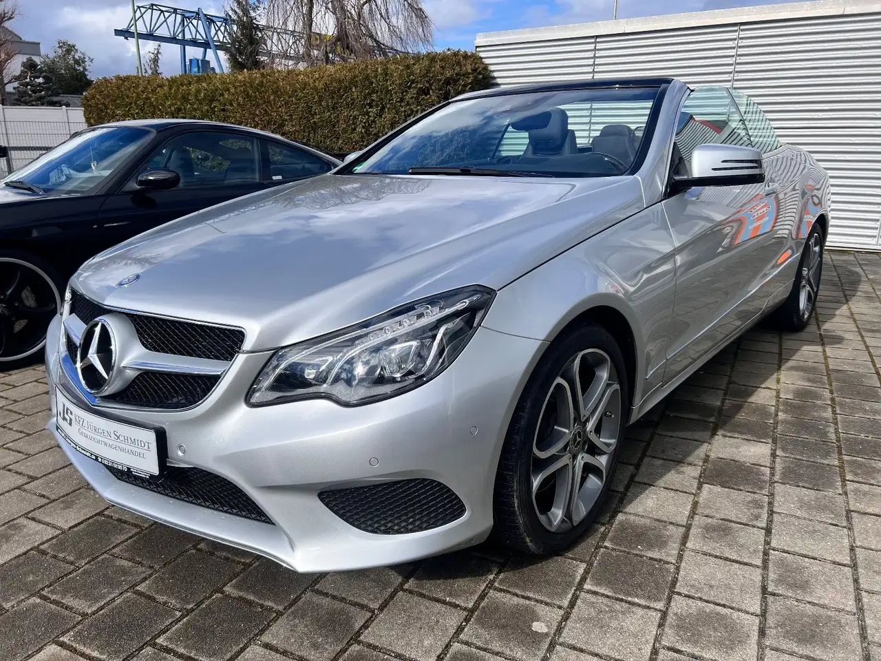 Mercedes-Benz E 320