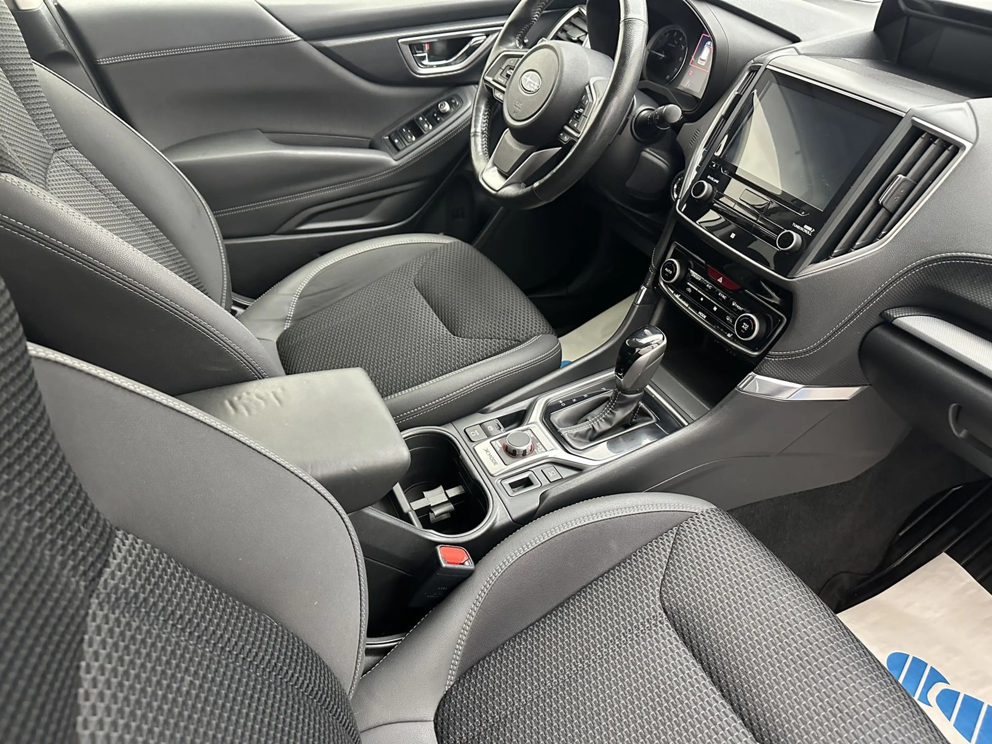 Subaru Forester Comfort Mild-Hybrid "NAVI-CAM-SITZH" — photo 11