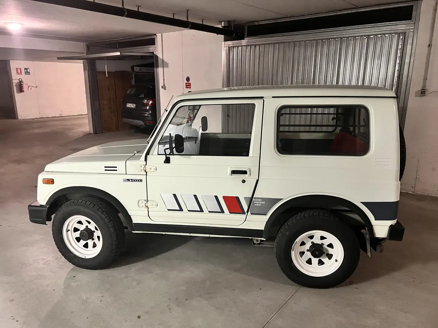 Suzuki Santana - 2