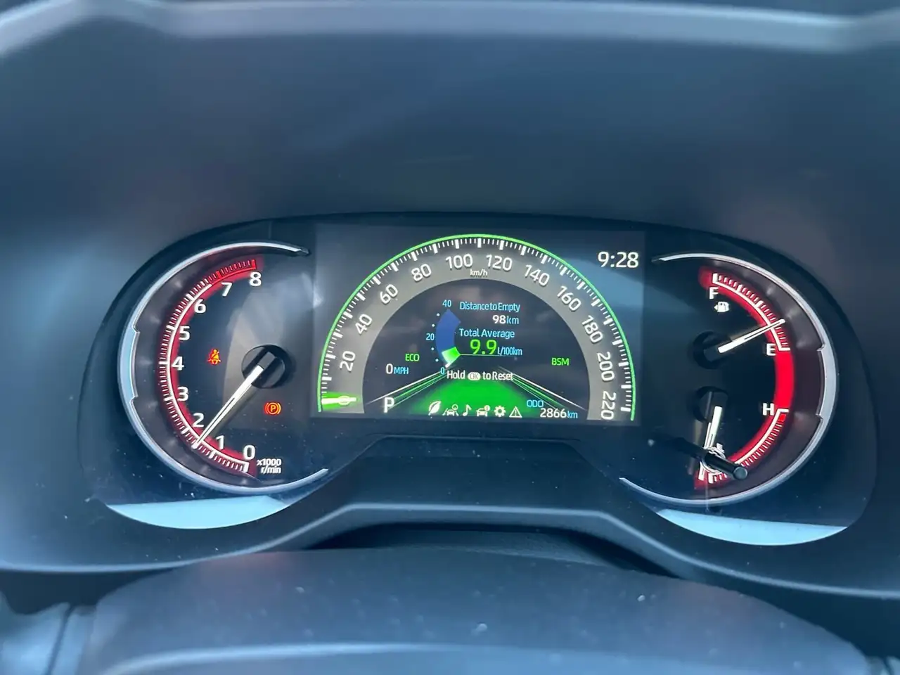 Toyota RAV 4 снимка Toyota RAV 4