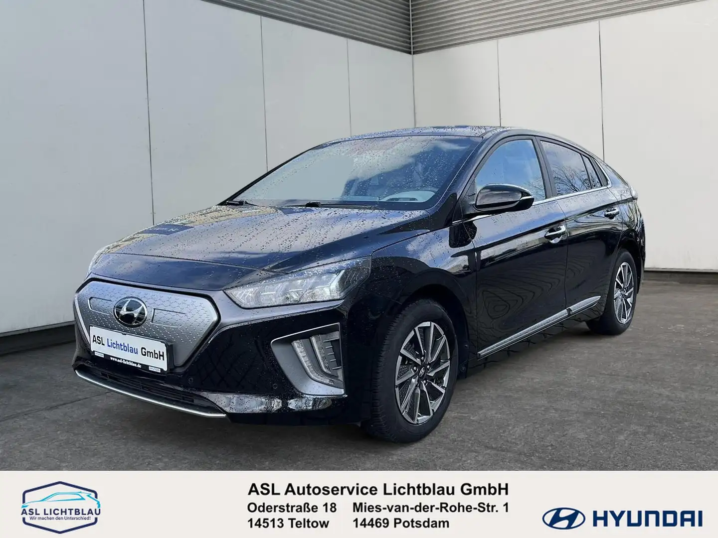 Hyundai IONIQ Facelift Elektro PRIME-Paket 100 kW (136 PS), A... Black - 1