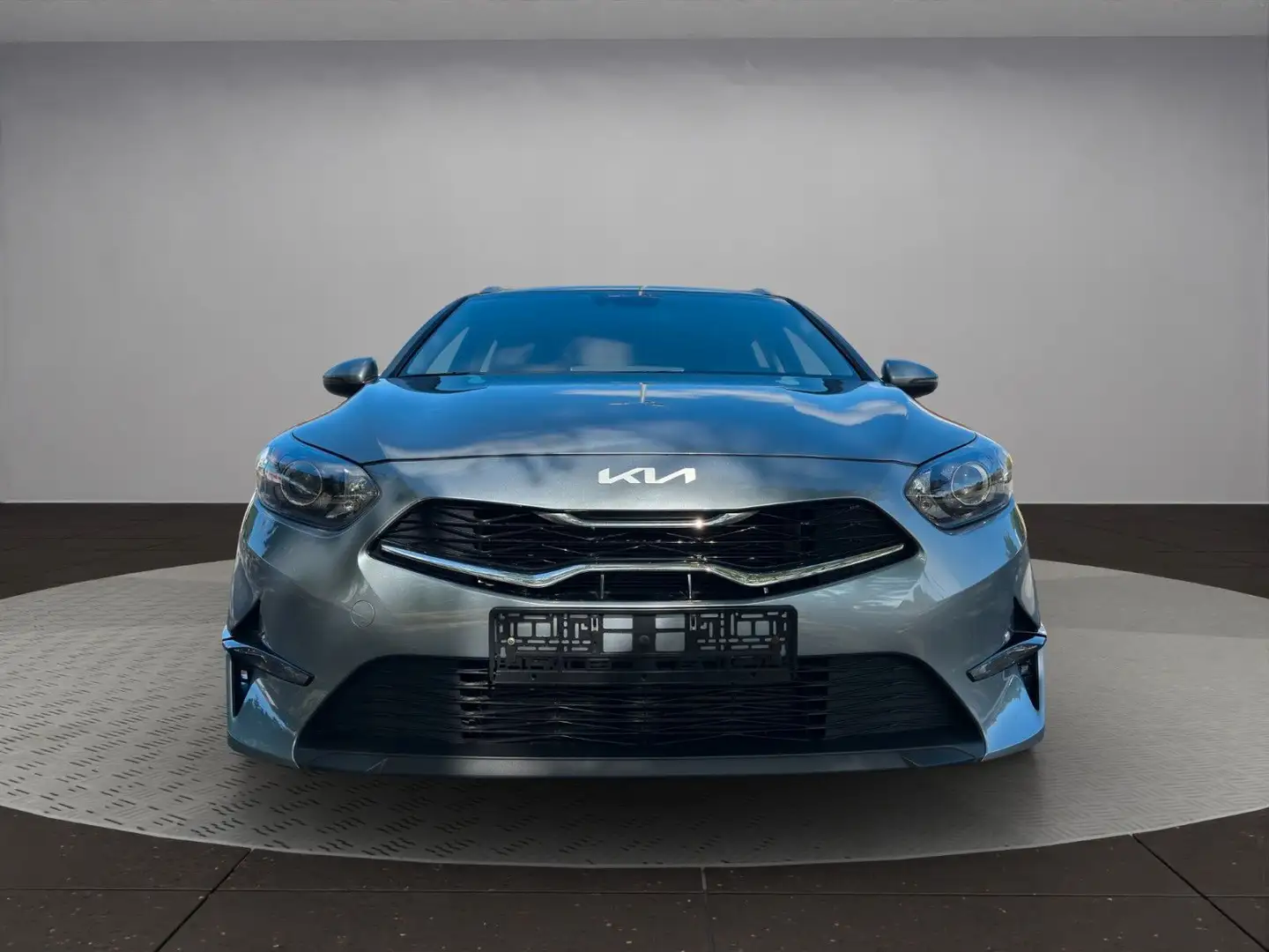 Kia Ceed SW / cee'd SW Navi/Kamera/Xenon-LED/Carplay Ezüst - 1