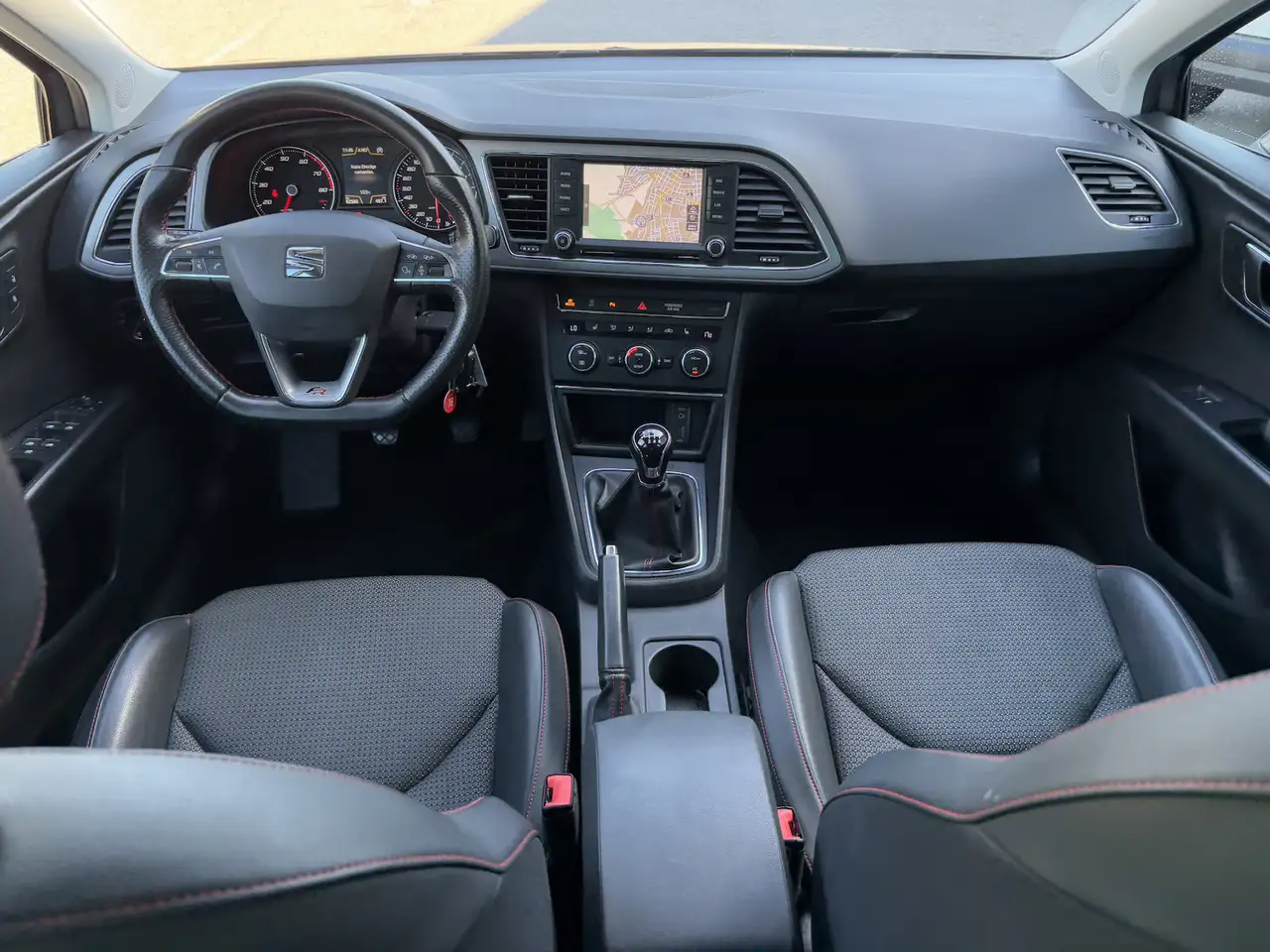 SEAT Leon Leon ST — photo 16 sur 28