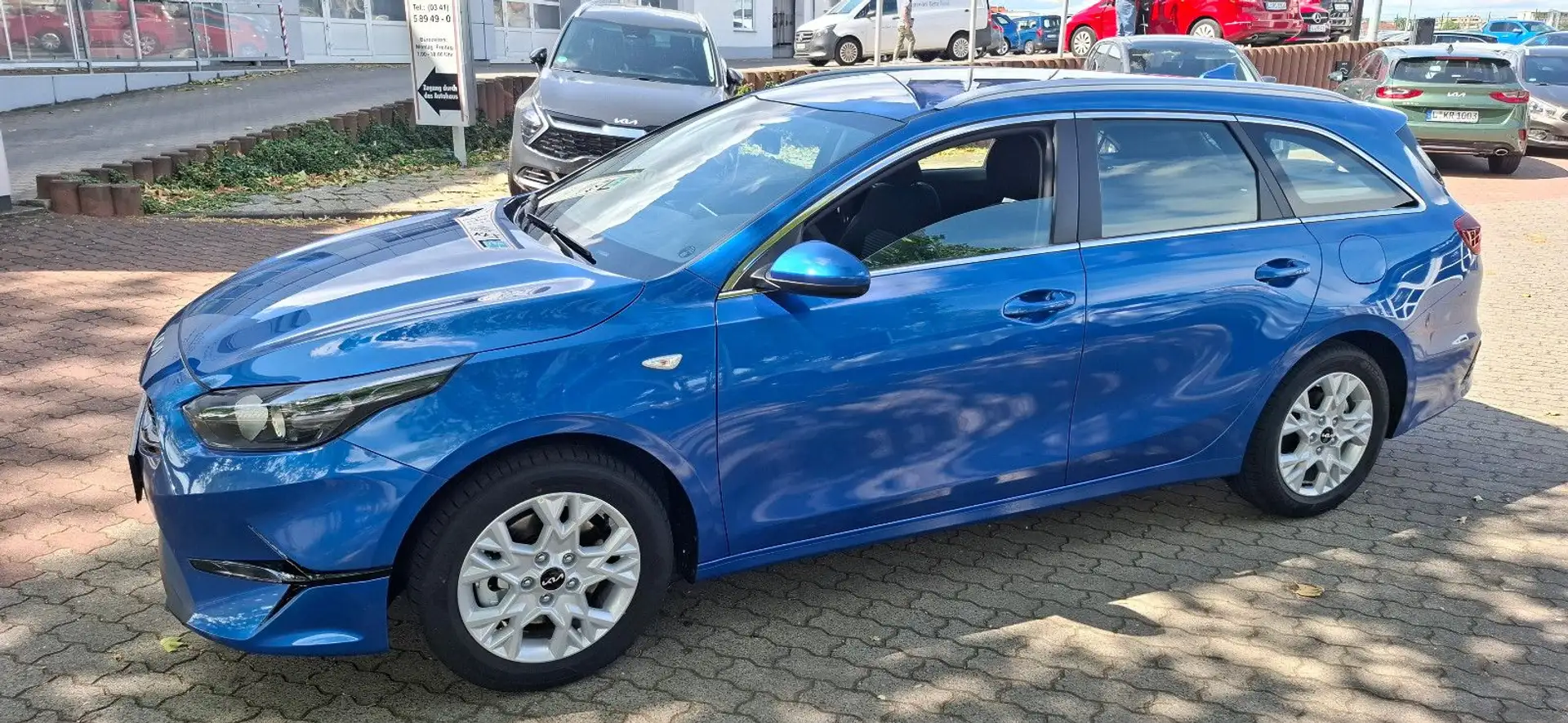 Kia Ceed SW / cee'd SW Blau - 2