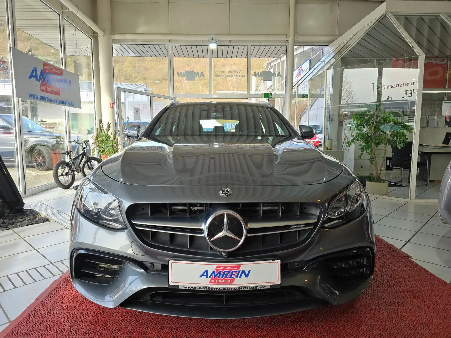 Mercedes-Benz E 63 AMG T 4Matic+PANO+360°+WIDESCREEN+ACC+NAVI+ Grau - 2