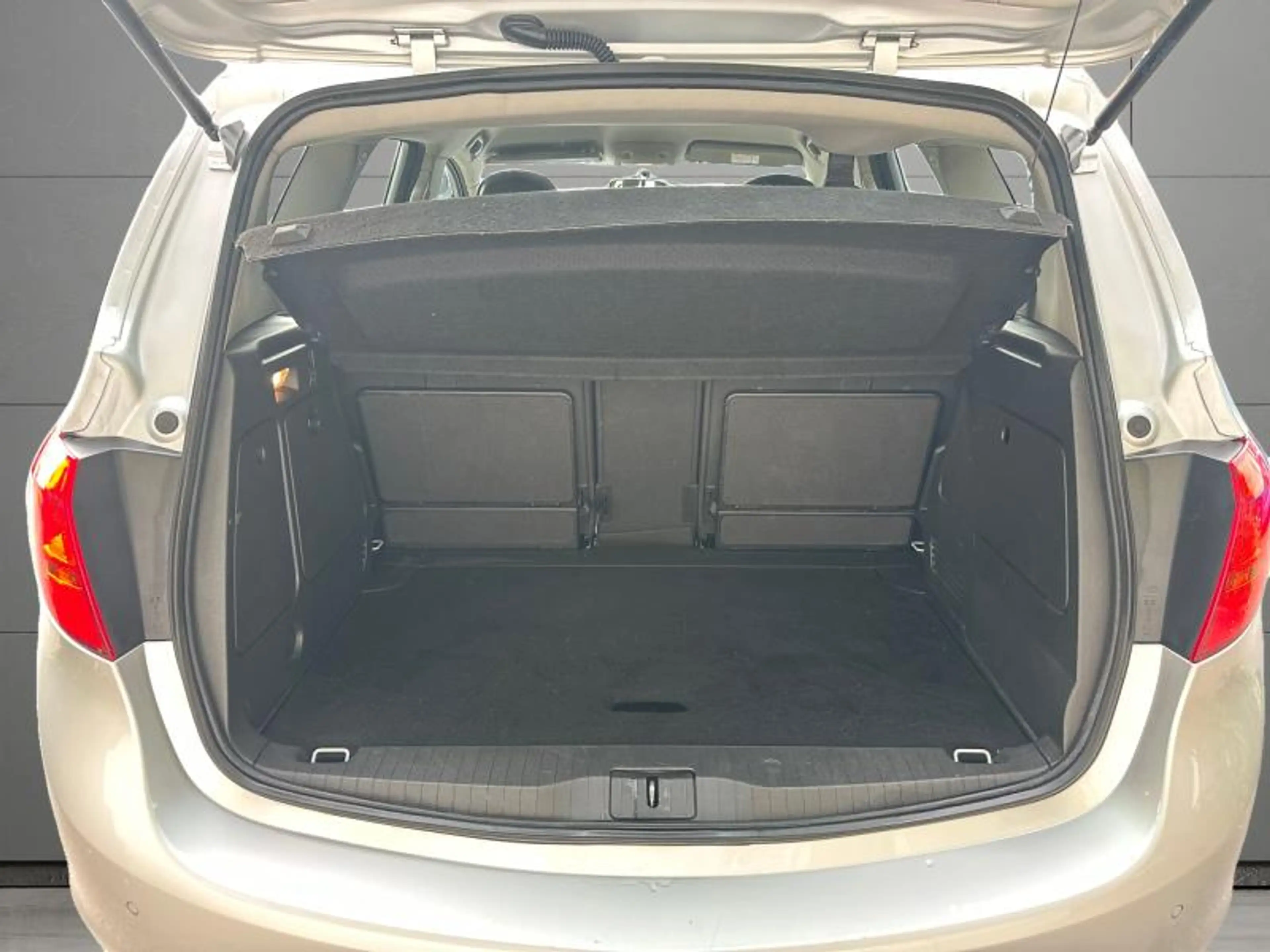 Opel Meriva 1.4 101cv Gris 01/17 Airco Capteurs Bluetooth — photo 6
