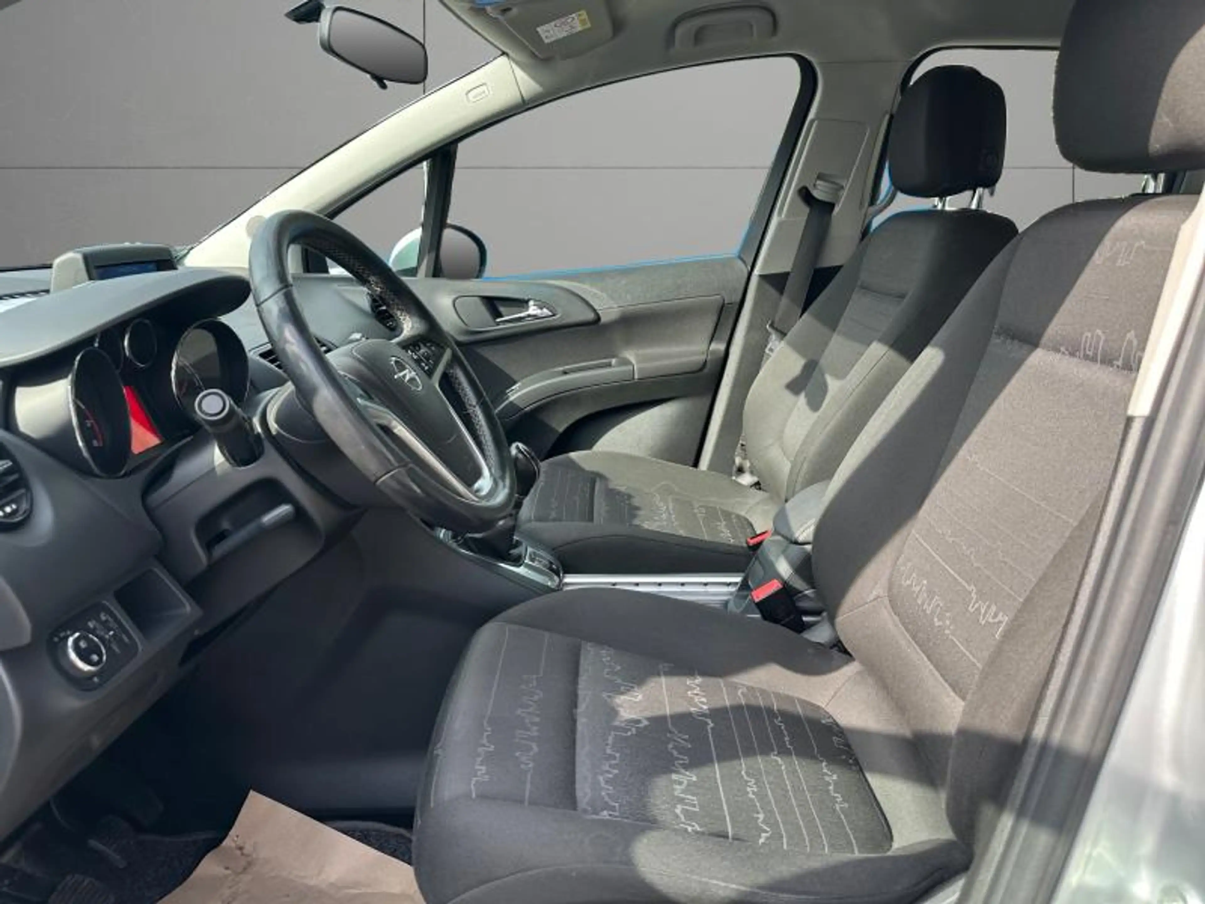 Opel Meriva 1.4 101cv Gris 01/17 Airco Capteurs Bluetooth — photo 10