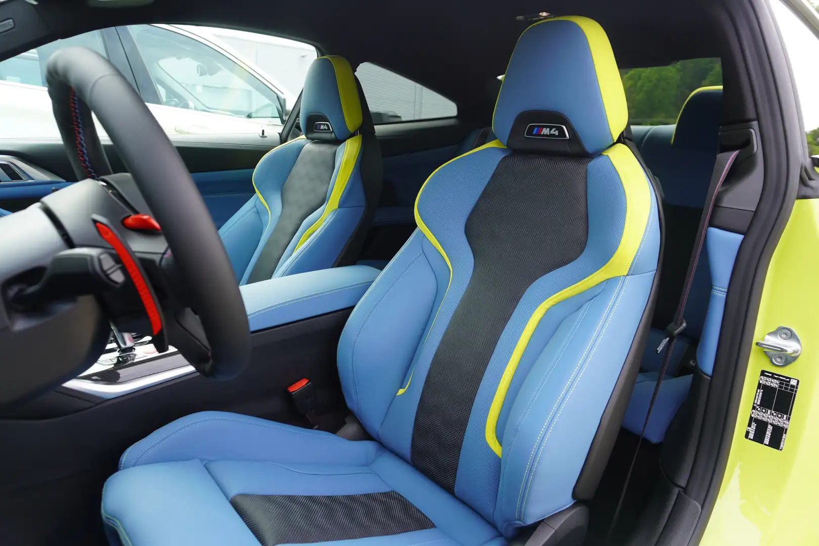 BMW M4 Competition Coupé Carbon-Keramik-Bremse CarbonPake žuta - 2