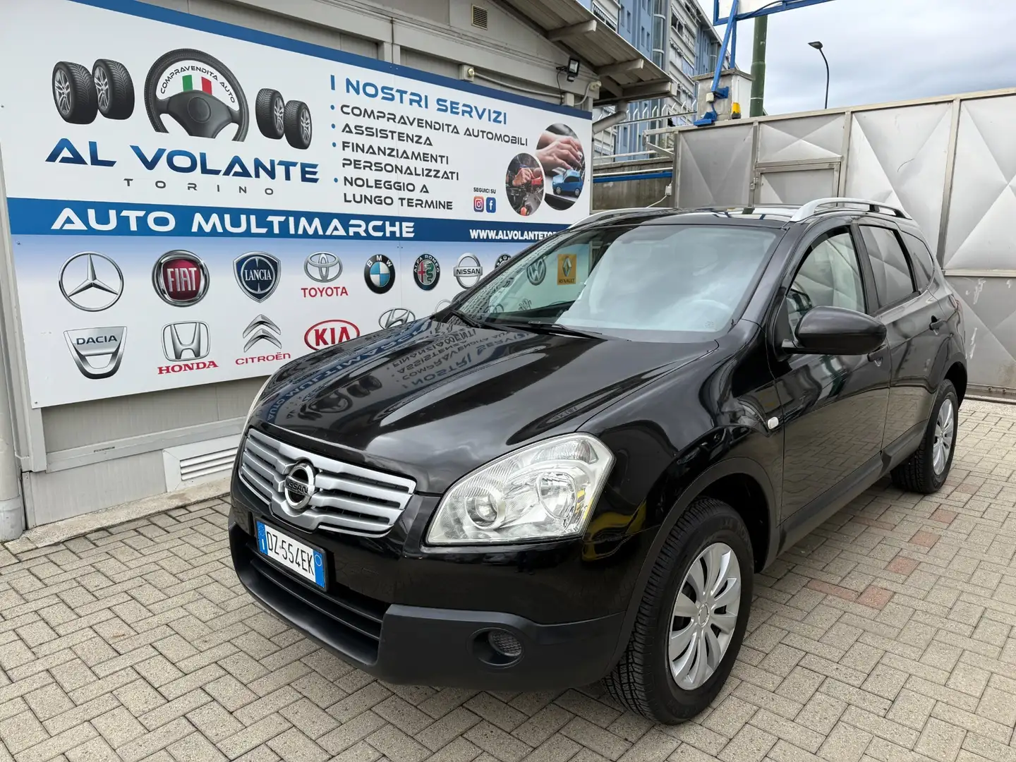 Nissan Qashqai Qashqai 2 1.6 16V Visia Noir - 1