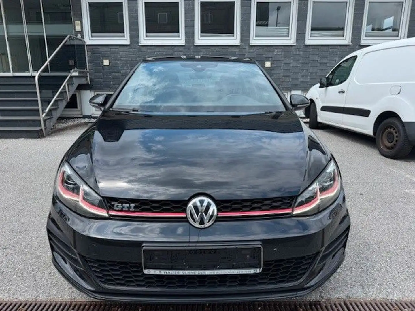 Volkswagen Golf VII Lim. GTI BMT/Start-Stopp Schwarz - 2